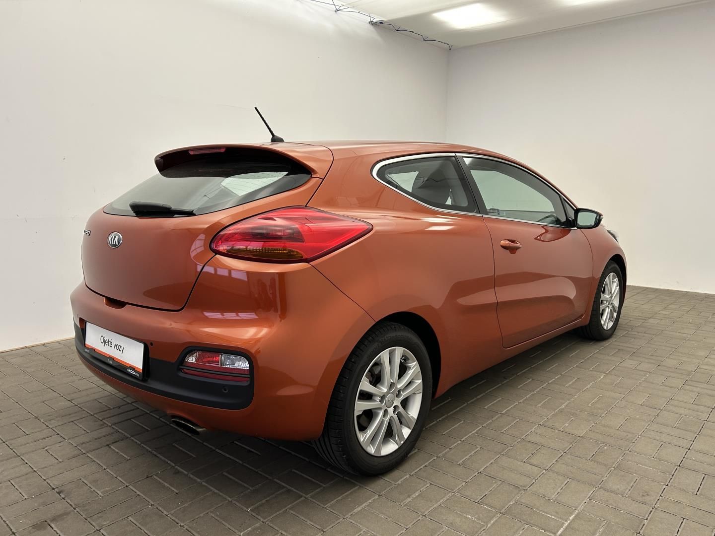 Kia Cee´d, 1.6GDi 99kW Comfort - fotka 2