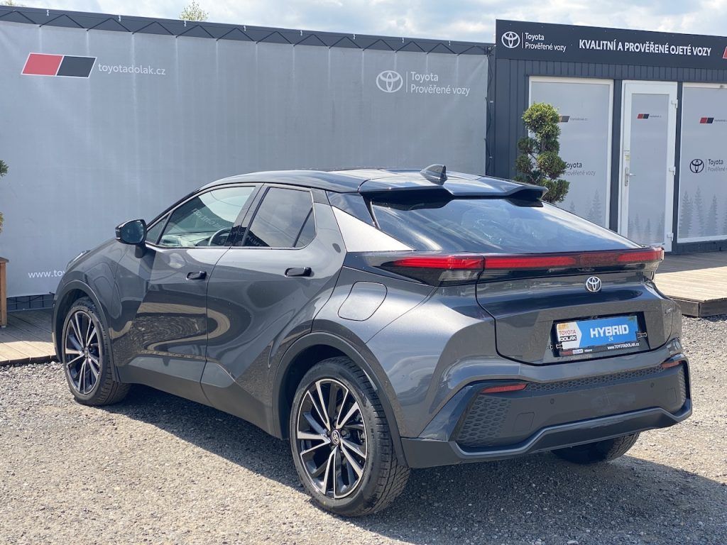 Toyota C-HR, 1.8HEV, ČR-1m, Executive VIP - fotka 5