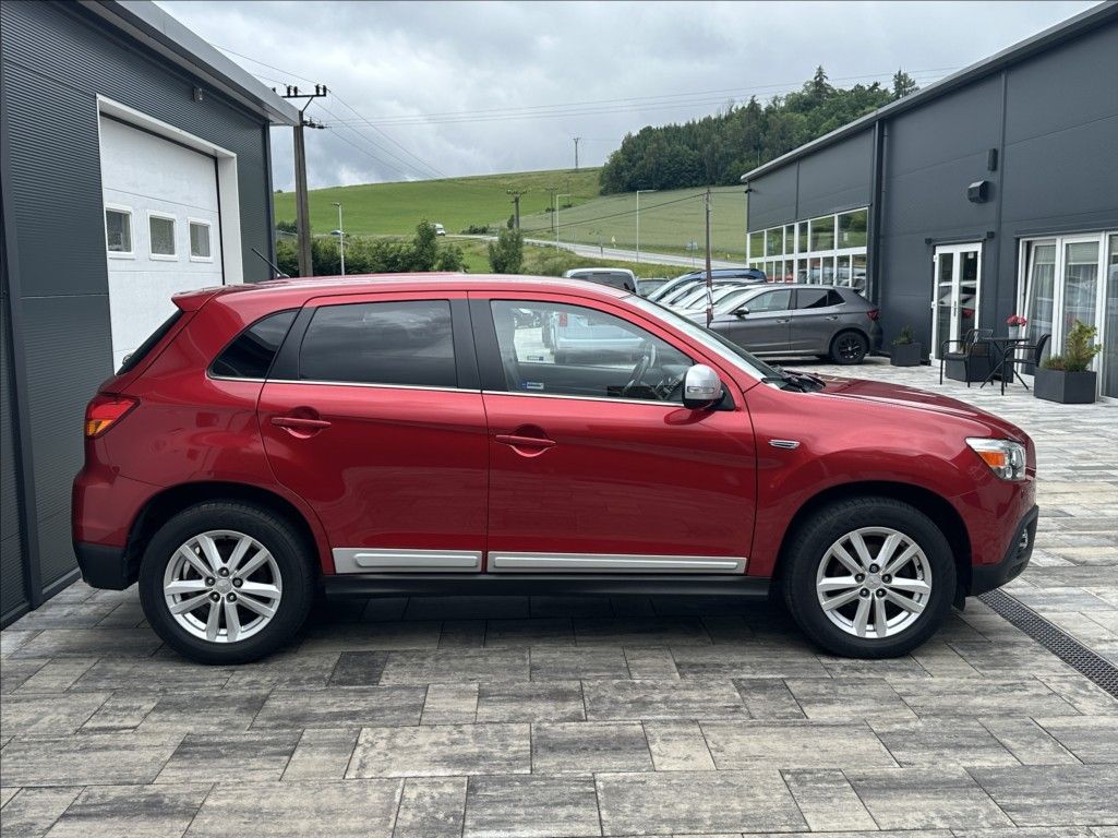 Mitsubishi ASX, 1,8 DI-D 150PS  Intense 4x4 - fotka 6
