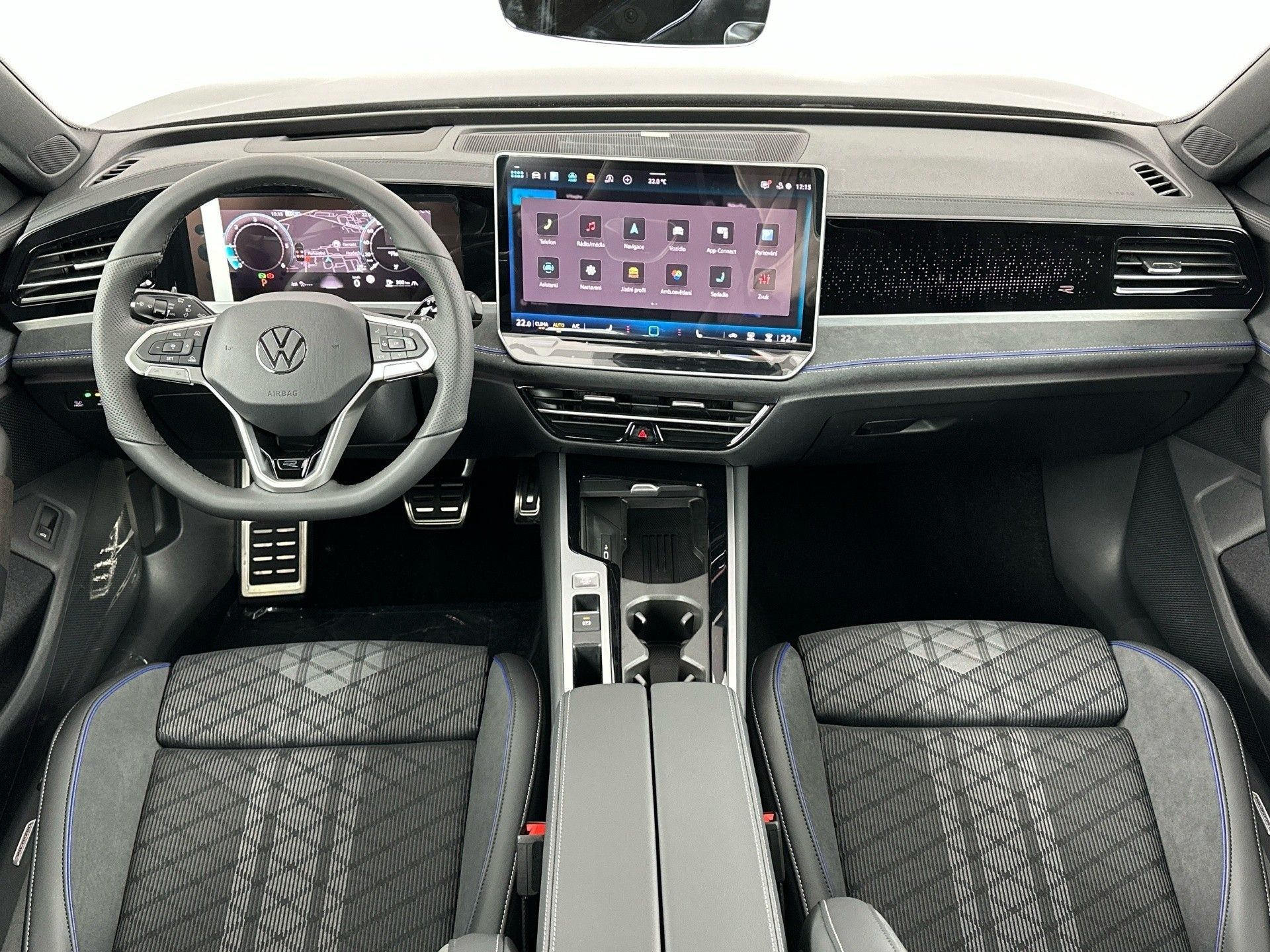 Volkswagen Passat, R-Line 2.0 TDI 142kW 4Motion D - fotka 5