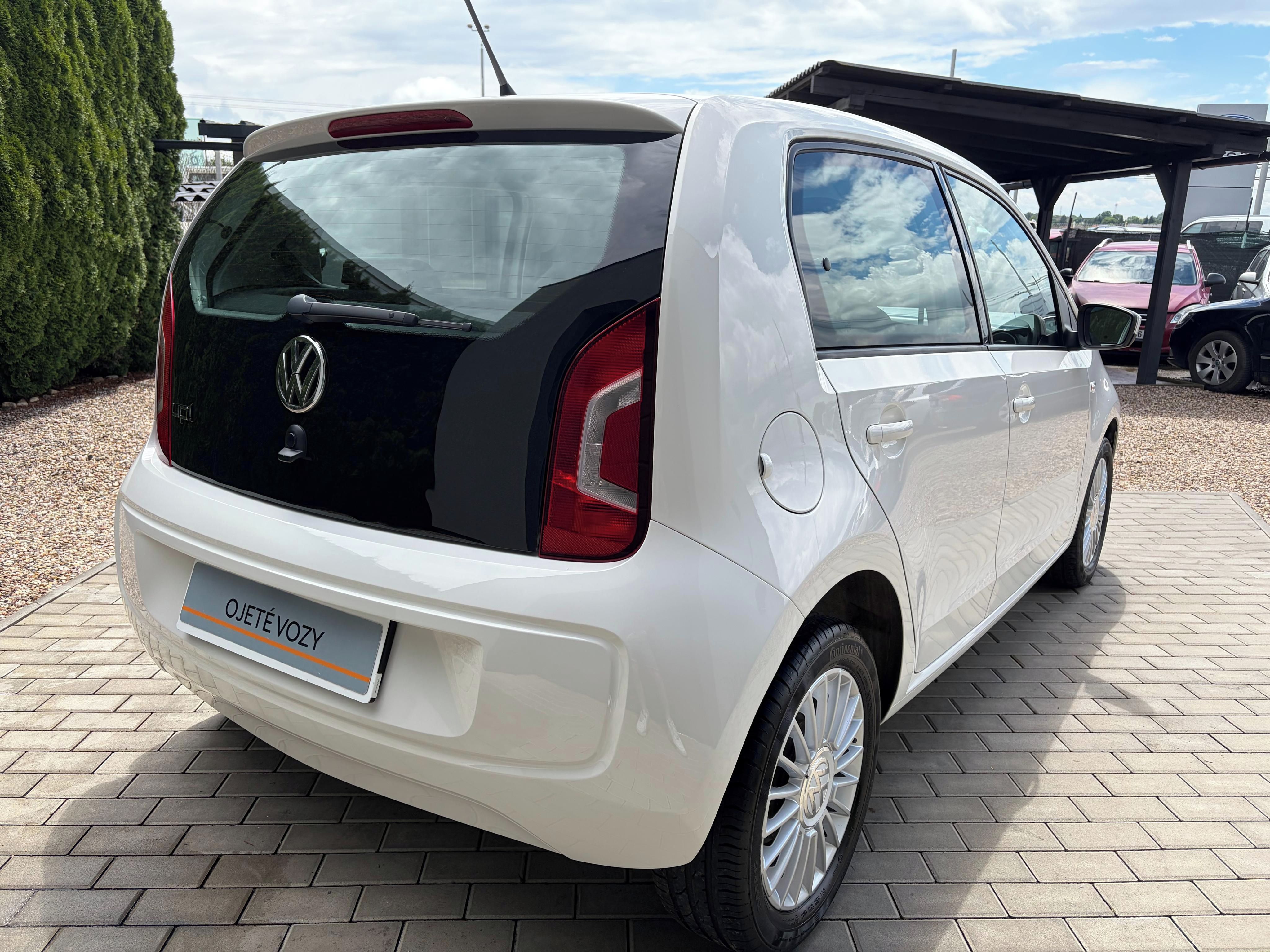 Volkswagen Up!, 1.0 MPI 44KW HIGH, Kůže - fotka 4