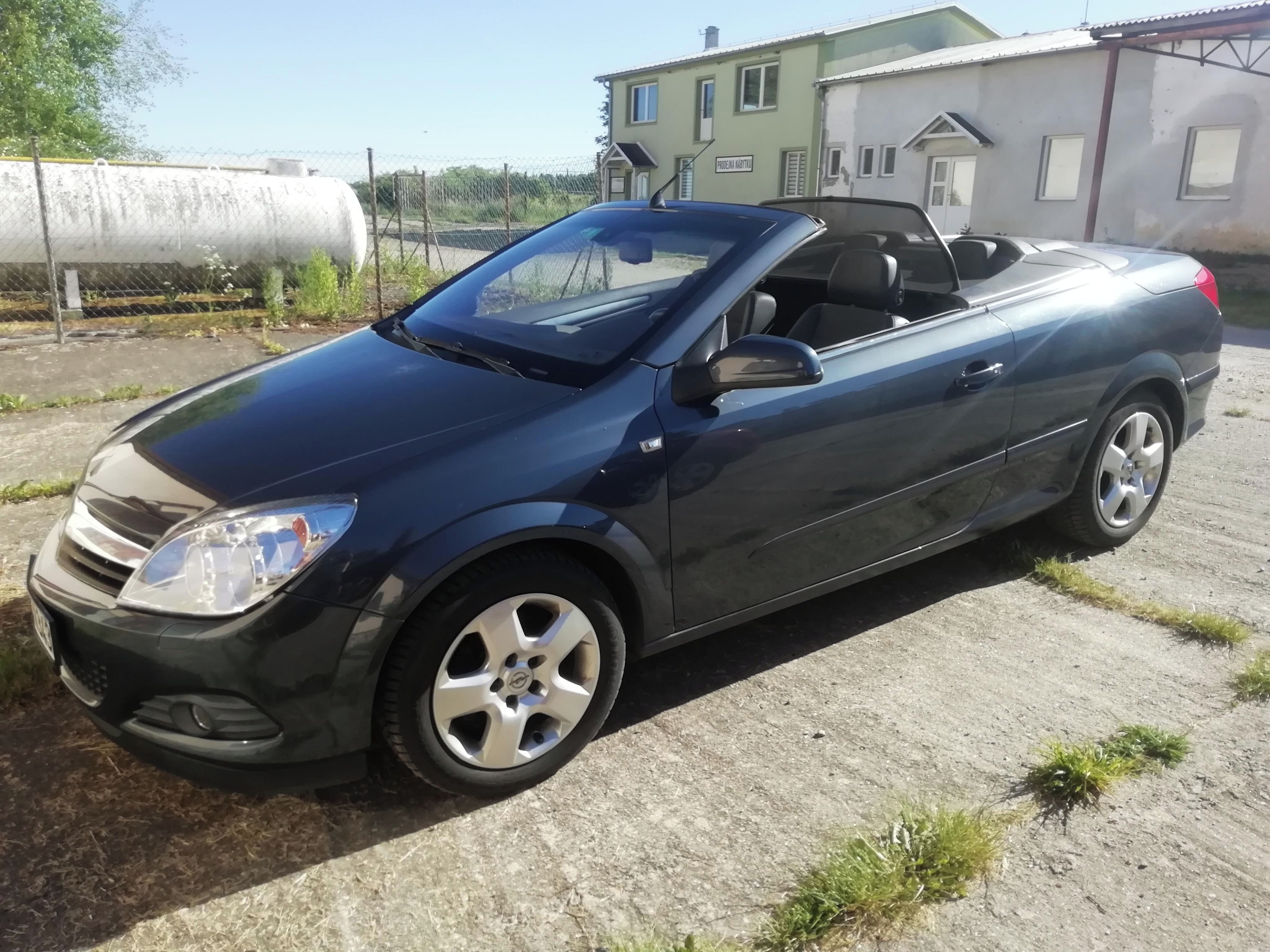 Opel Astra, 1,8i 103 Kw automat Cabrio. - fotka 6
