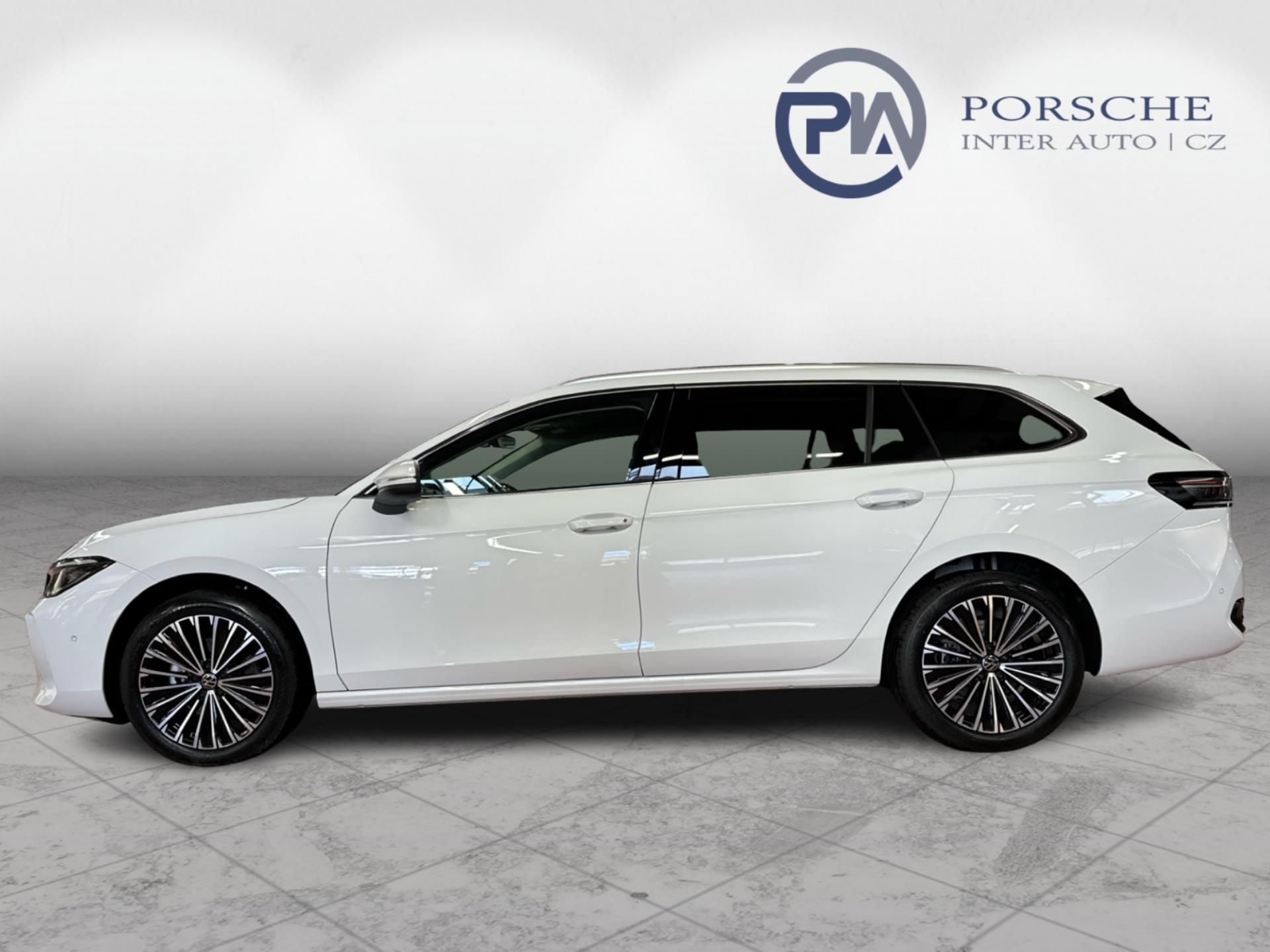 Volkswagen Passat, Elegance 2,0 TDI 110 kW - fotka 3