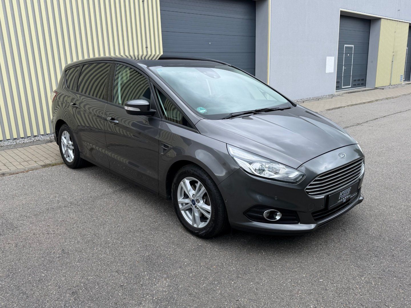 Ford S-MAX, 2.0TDCi 140kW! 7 míst! WEBASTO - fotka 4