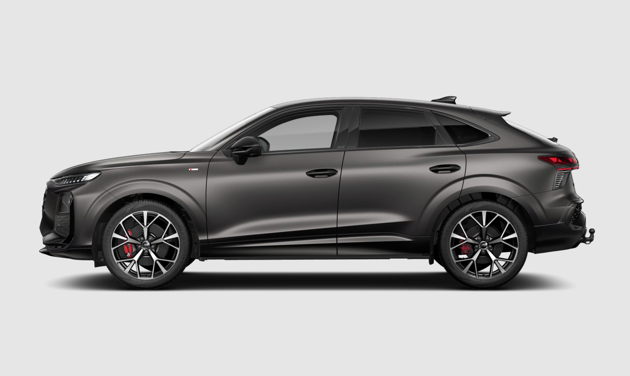 Audi Q3, S line TFSI quattro 195 kW - fotka 2