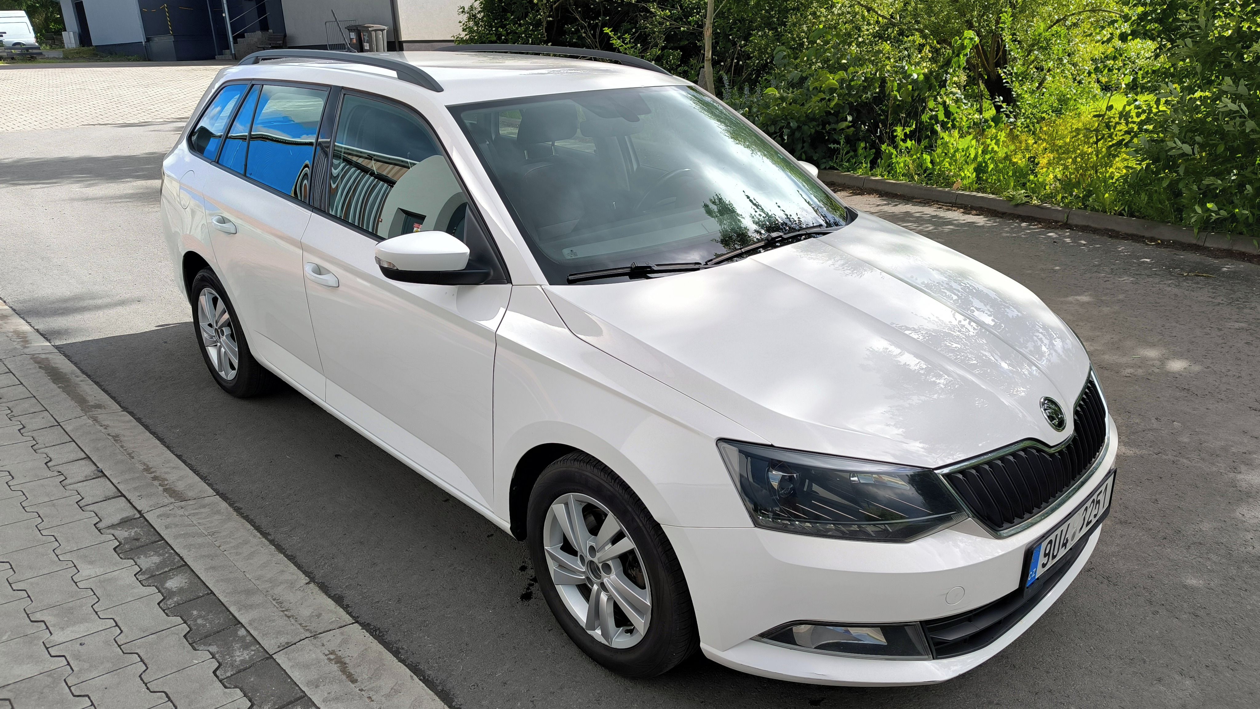Škoda Fabia, Benzín 81 Kw 6kv. atická klima - fotka 2