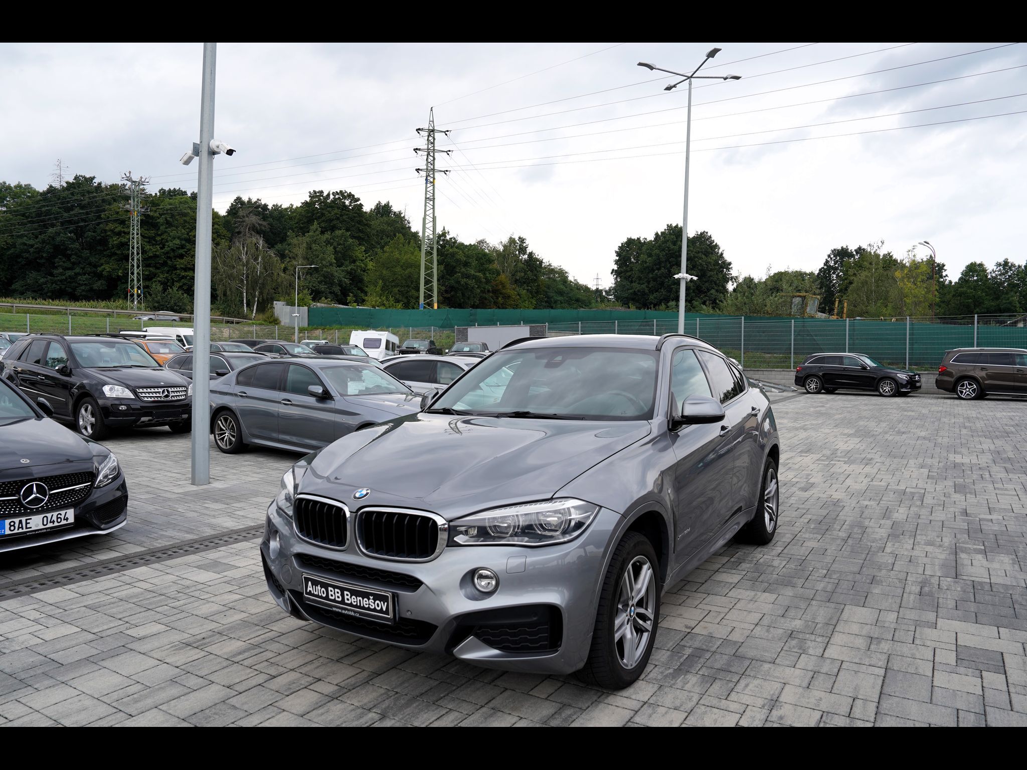 BMW X6, 3.0d xDrive, M paket/260PS/ČR - fotka 2