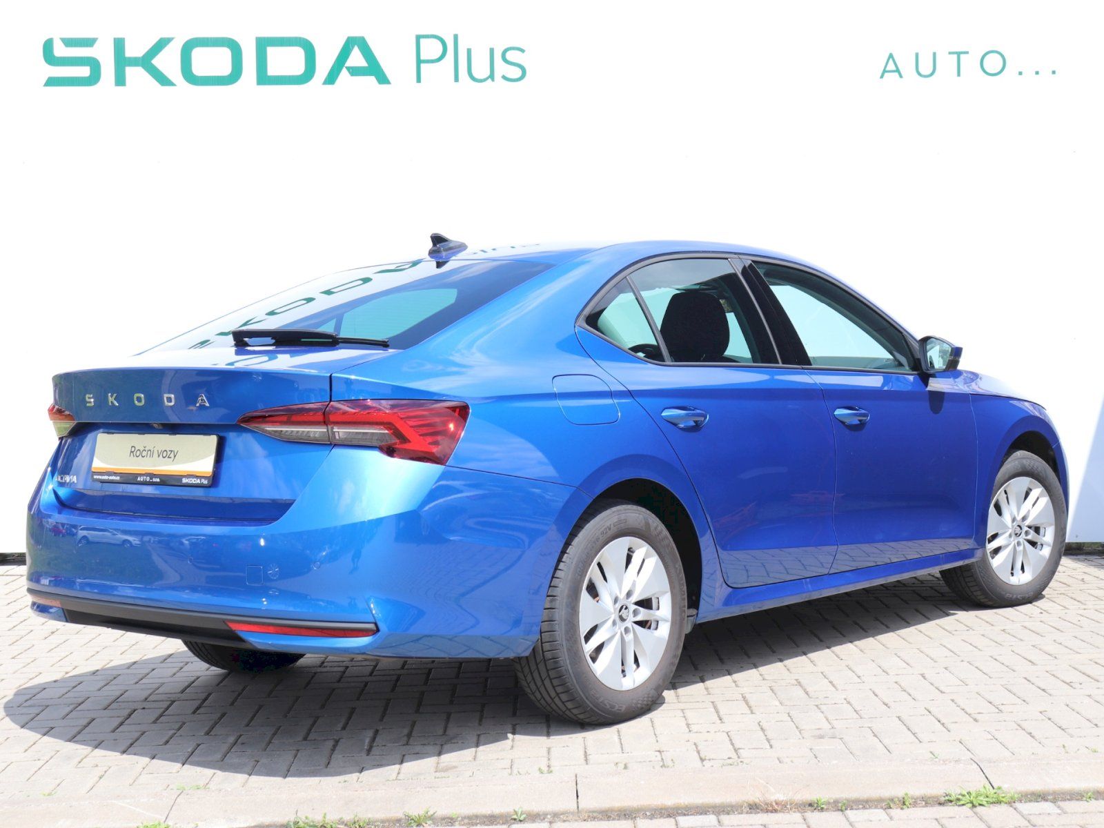 Škoda Octavia, Octavia Selection 1.5 TSI / 85 - fotka 2