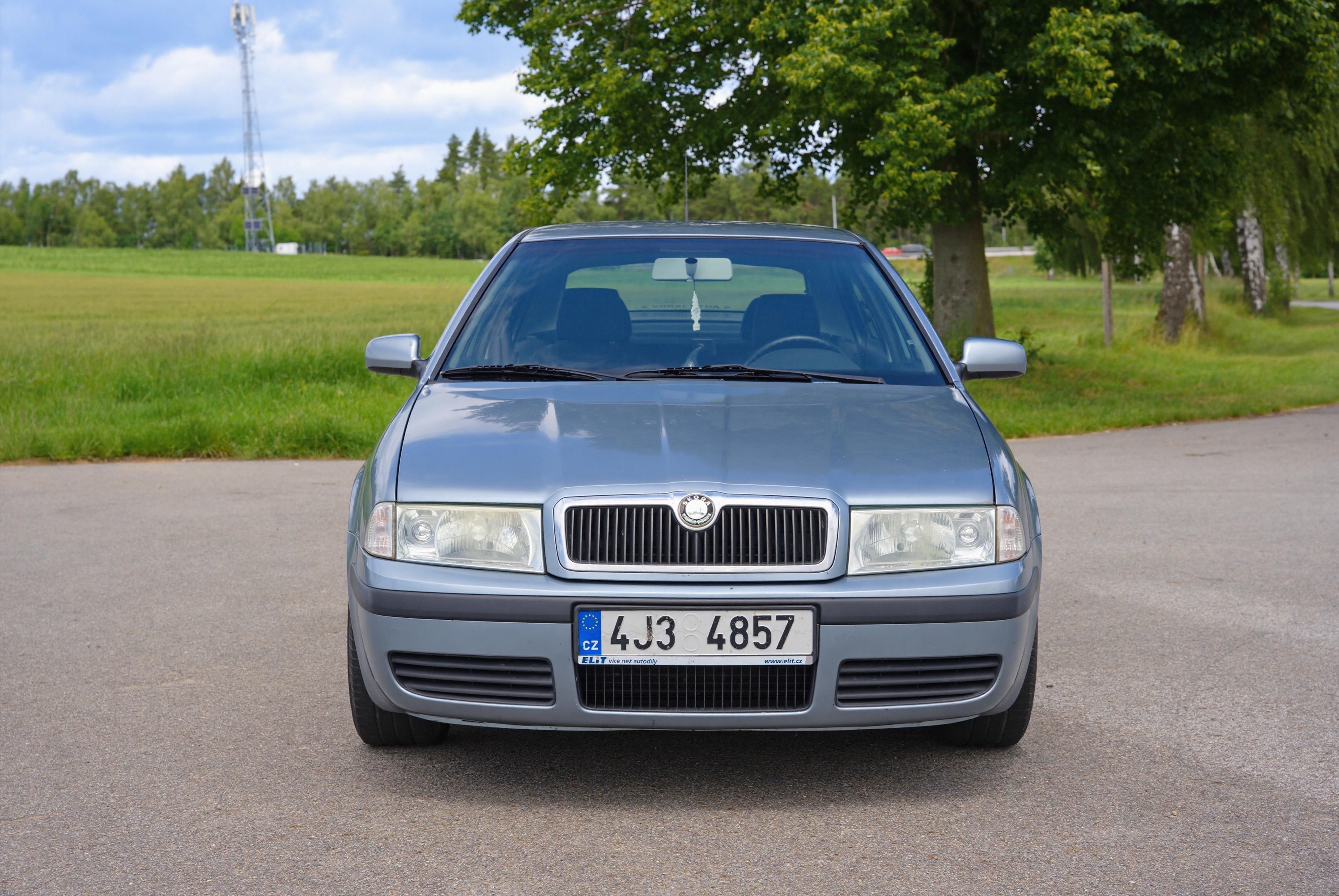 Škoda Octavia, Škoda Octavia I 1.6 MPI 75 kW - fotka 3