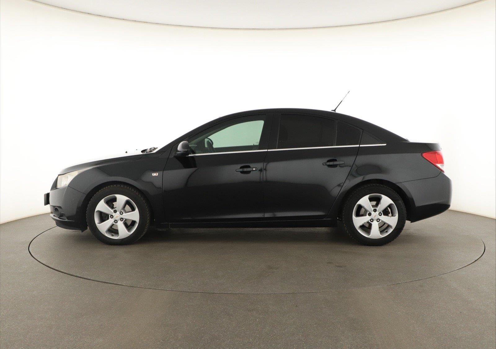 Chevrolet Cruze, 2.0 VCDi, ČR,1.maj - fotka 3