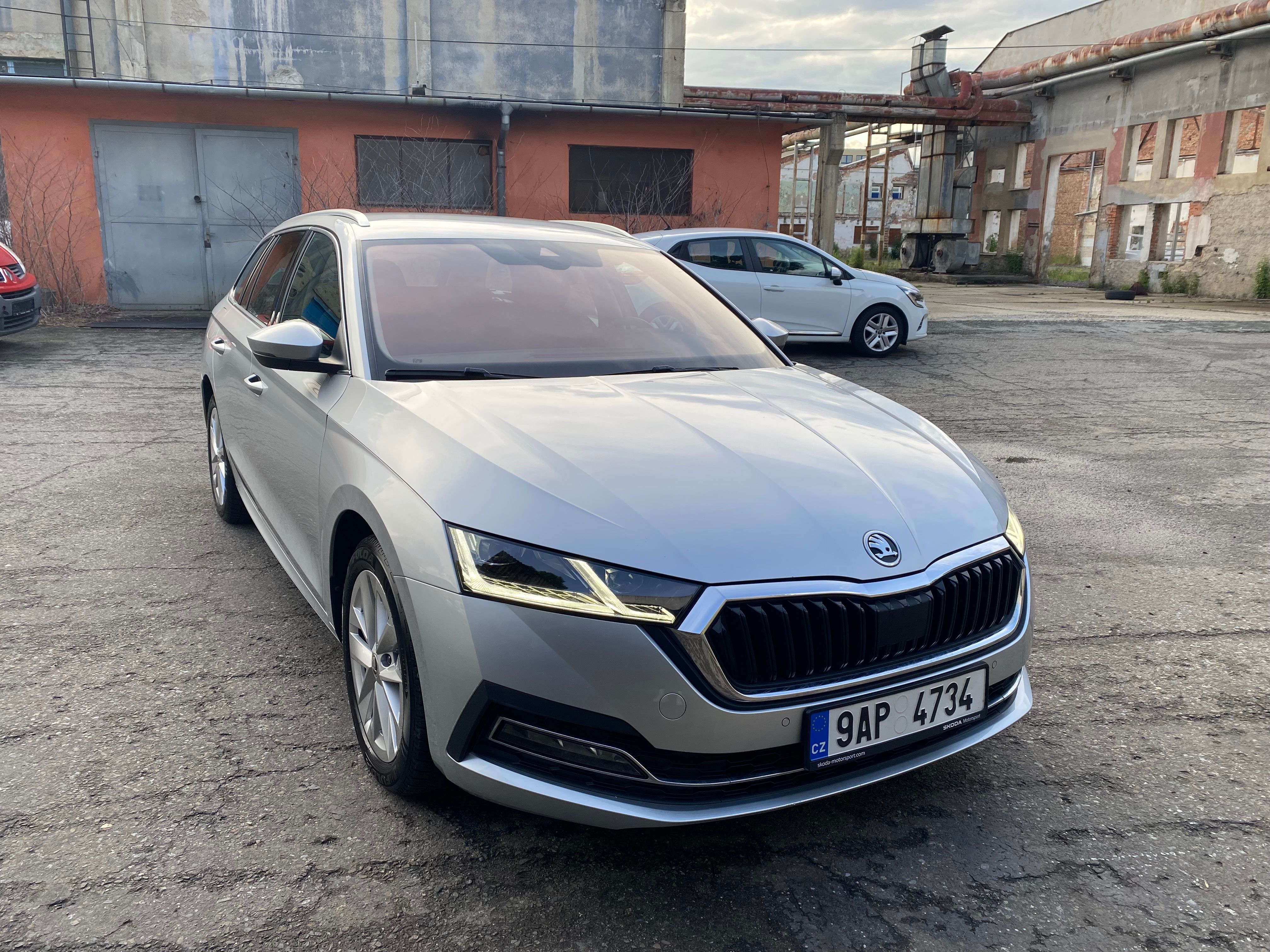 Škoda Octavia, Style+ DSG 2.0TDI 110kW ČR - fotka 3