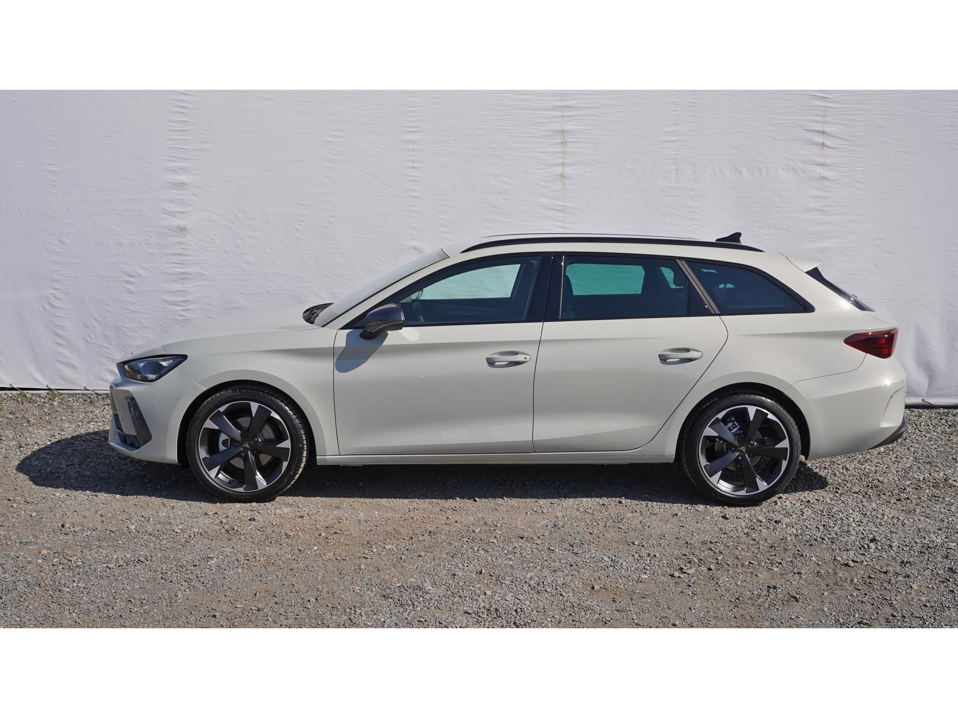 Cupra Leon, 2.0 TSI / 245 kW SP - fotka 3