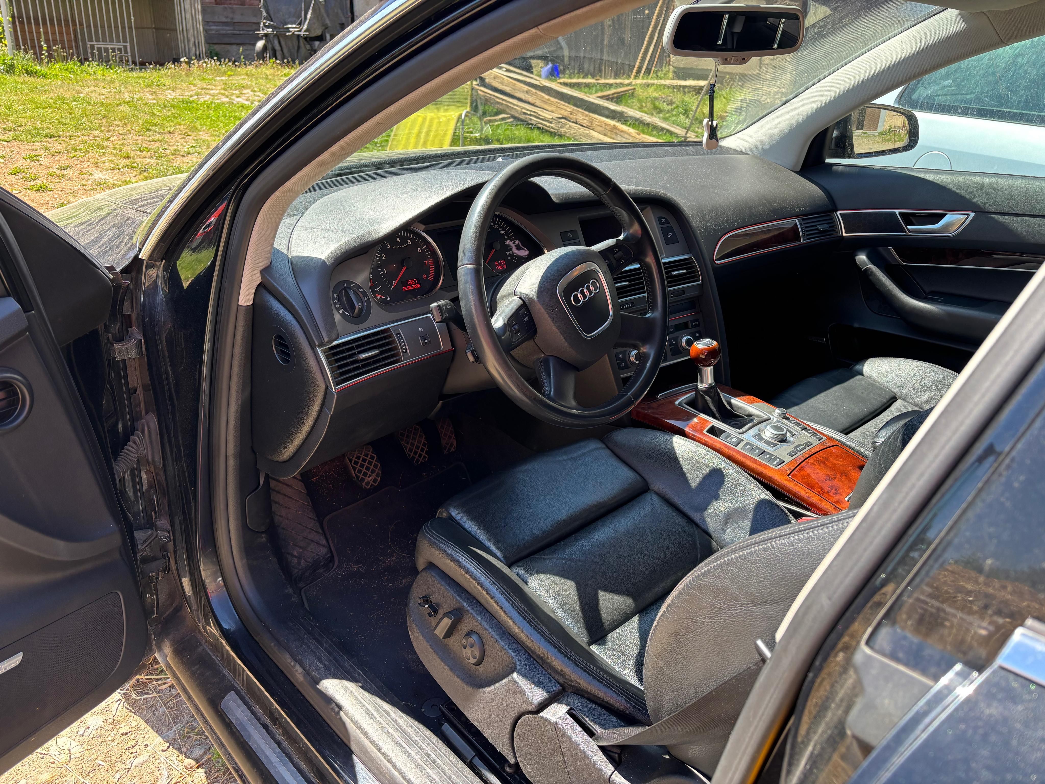 Audi A6 Avant, 3,2 Benzín - fotka 4