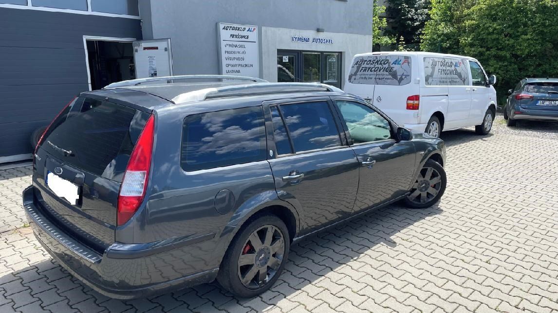 Ford Mondeo, 1.8 Ghia / 2x sady kol / navi - fotka 4