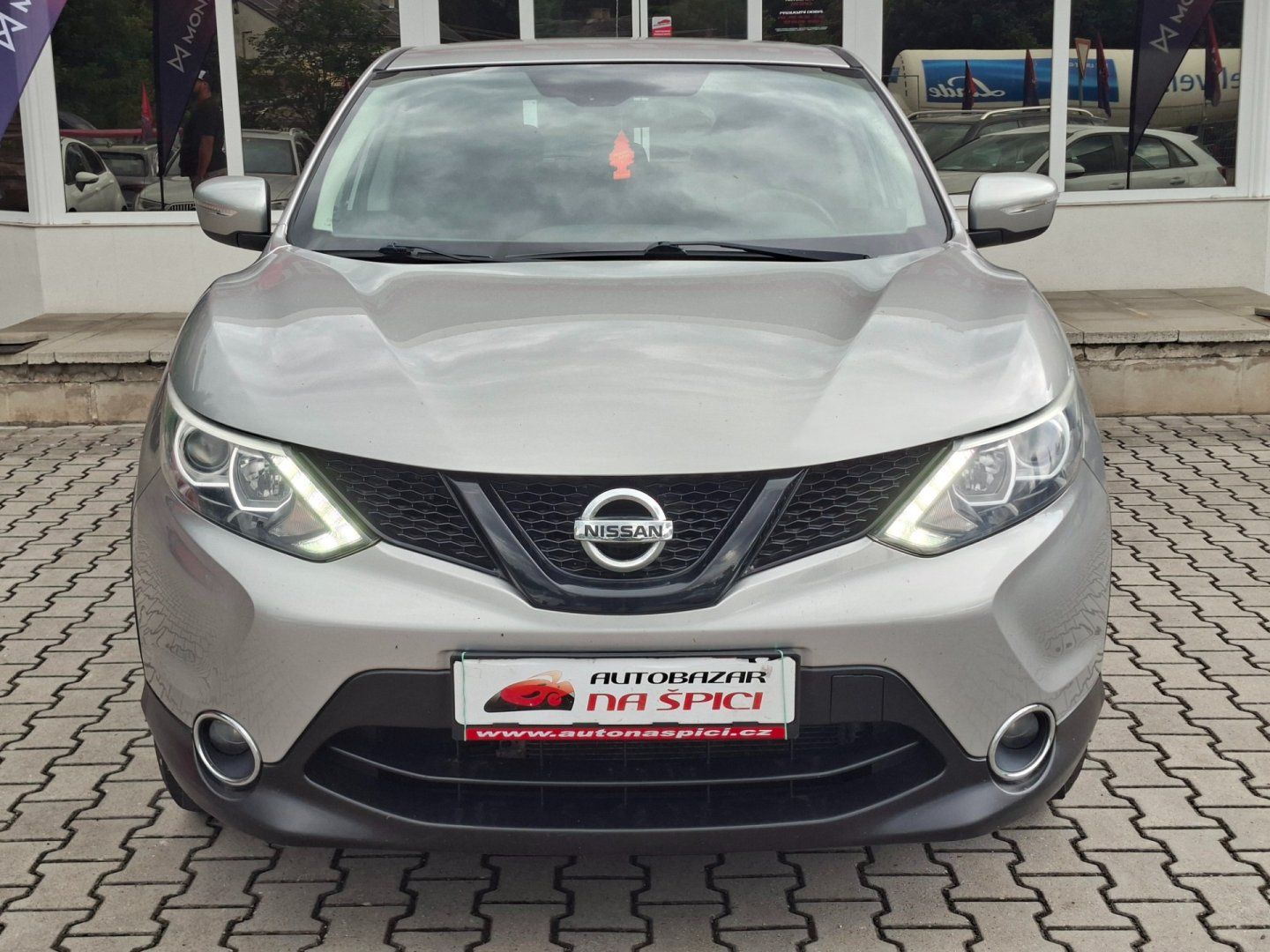 Nissan Qashqai, 1.2DIG-T 85kW -PARK.KAMERA - fotka 3