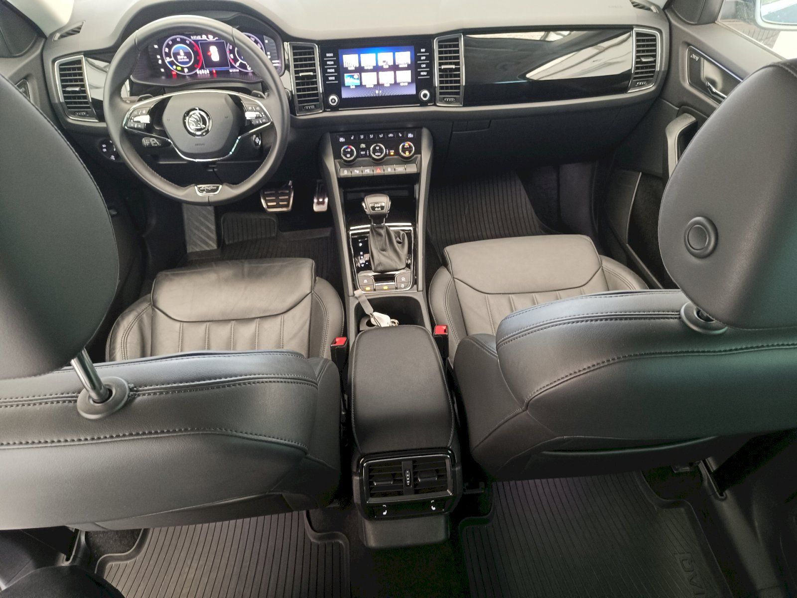 Škoda Kodiaq, 2.0 TDI 147 kW L&K 4x4 DSG 7.M - fotka 5