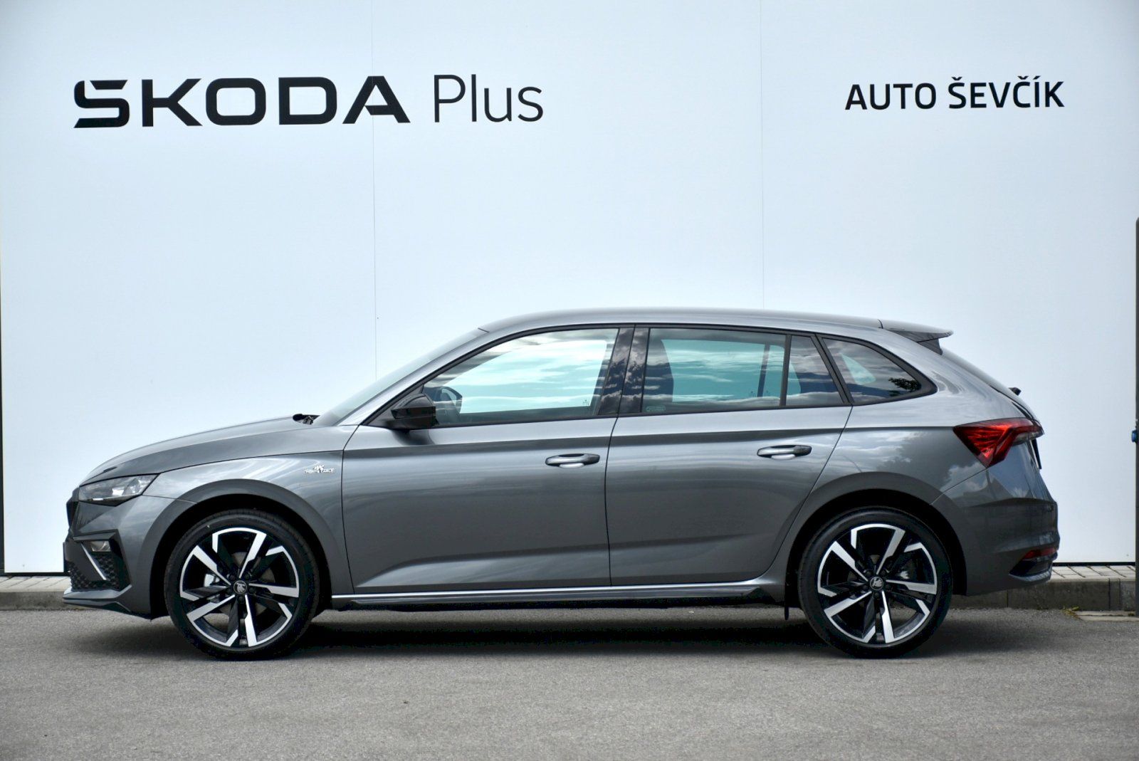 Škoda Scala, Monte Carlo 1,0 TSI 85 kW 6° m - fotka 3