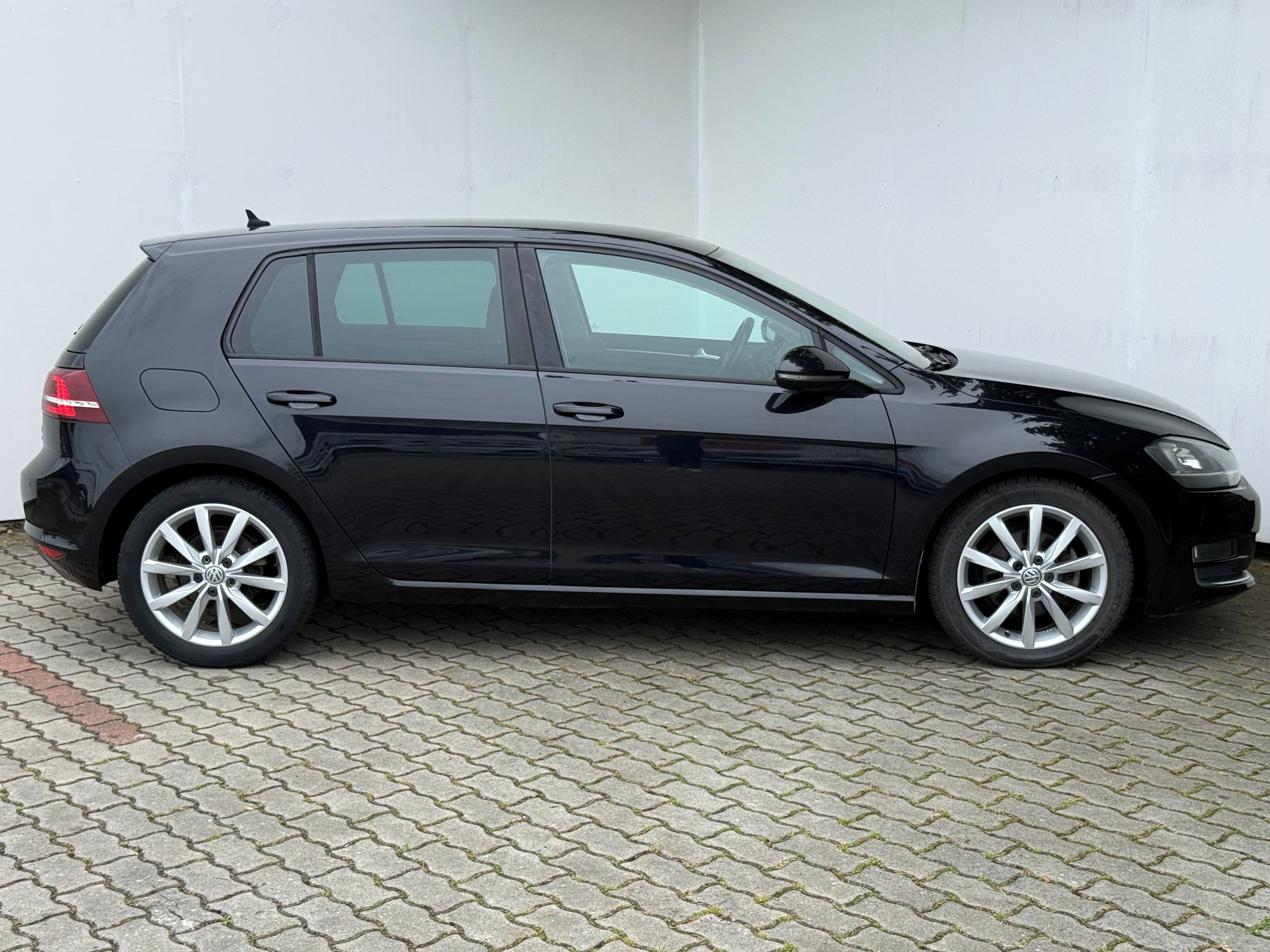 Volkswagen Golf, 1,4 TSI / 110 kW Business - fotka 4