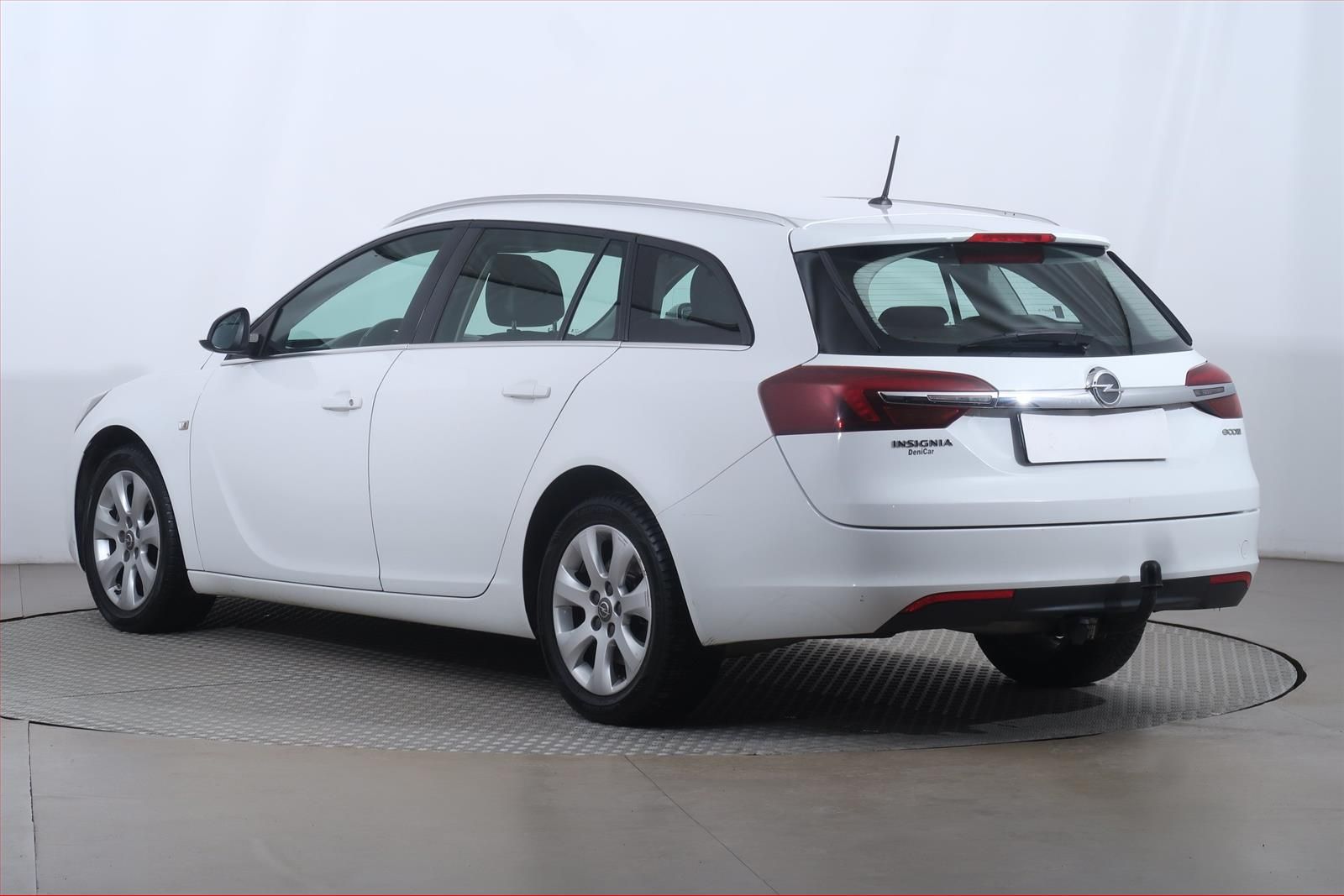 Opel Insignia, 2.0 CDTI - fotka 4