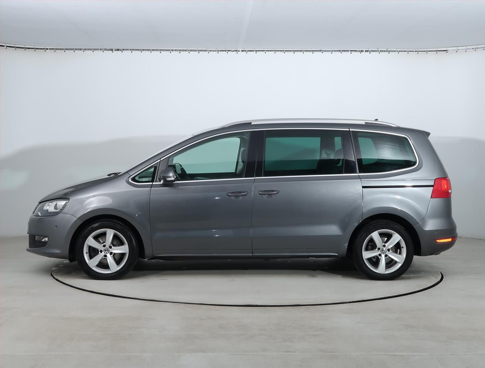 Volkswagen Sharan, 2.0 TDI, 7 míst, Navi - fotka 3