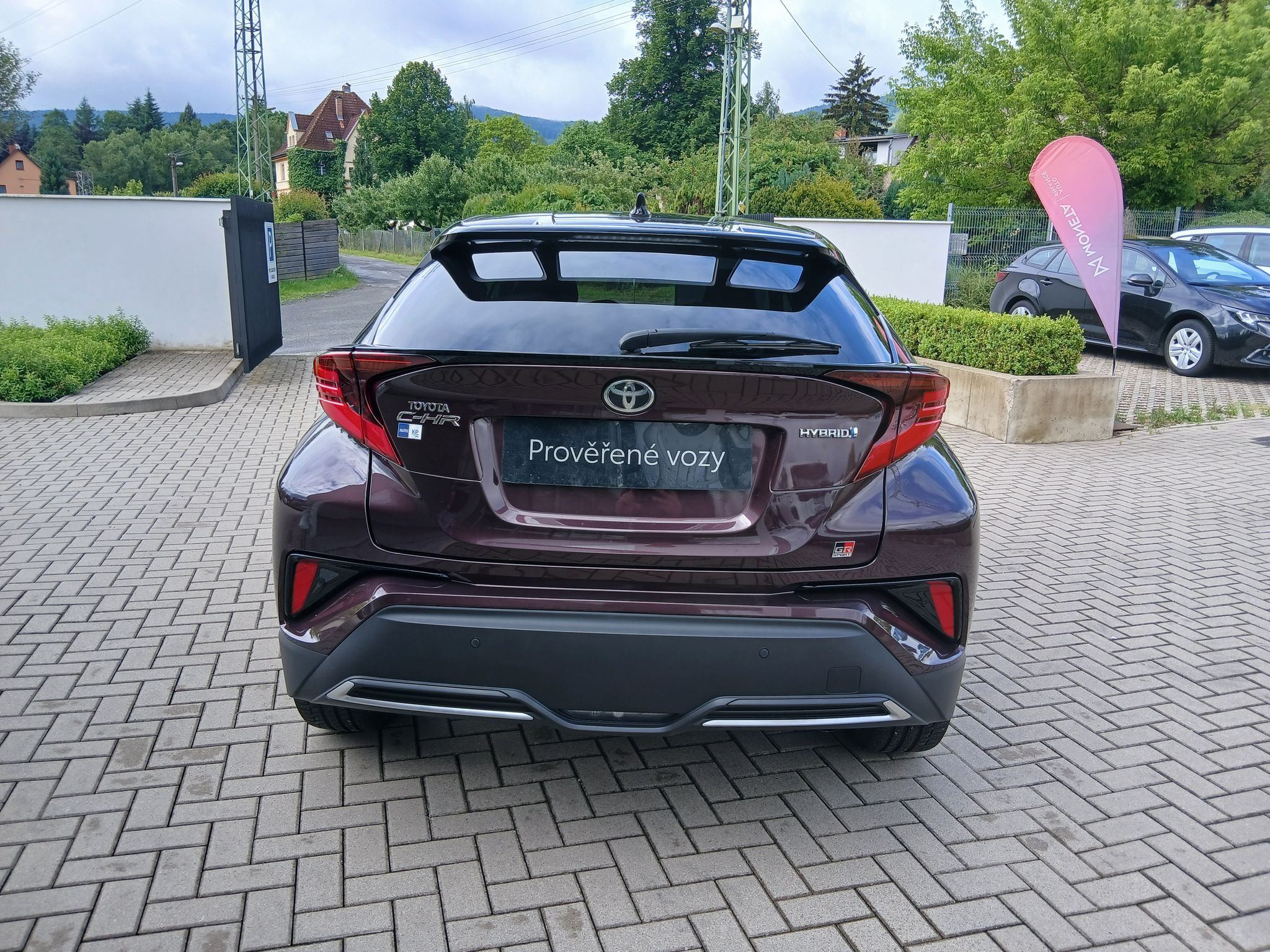 Toyota C-HR, 1.8 Hybrid e-CVT GR Sport - fotka 5