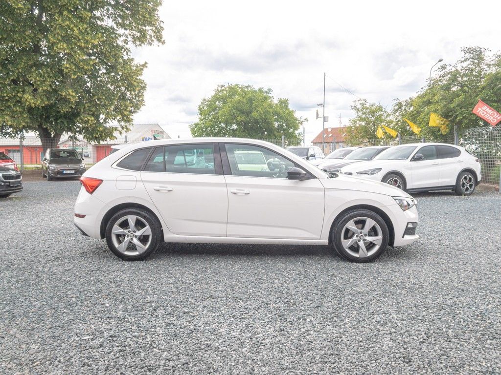 Škoda Scala, ČR 1.6TDI DSG – ČERNÝ STROP - fotka 4