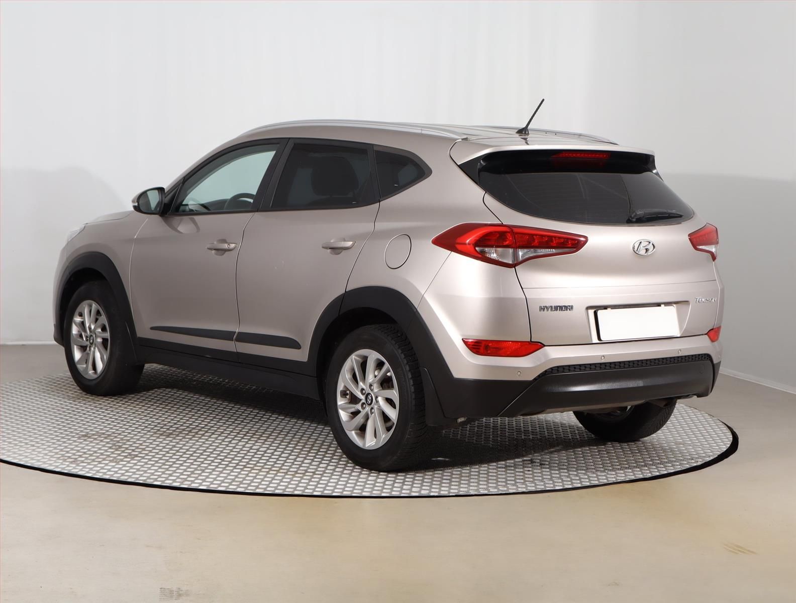 Hyundai Tucson, 1.7 CRDi, Serv.kniha - fotka 4