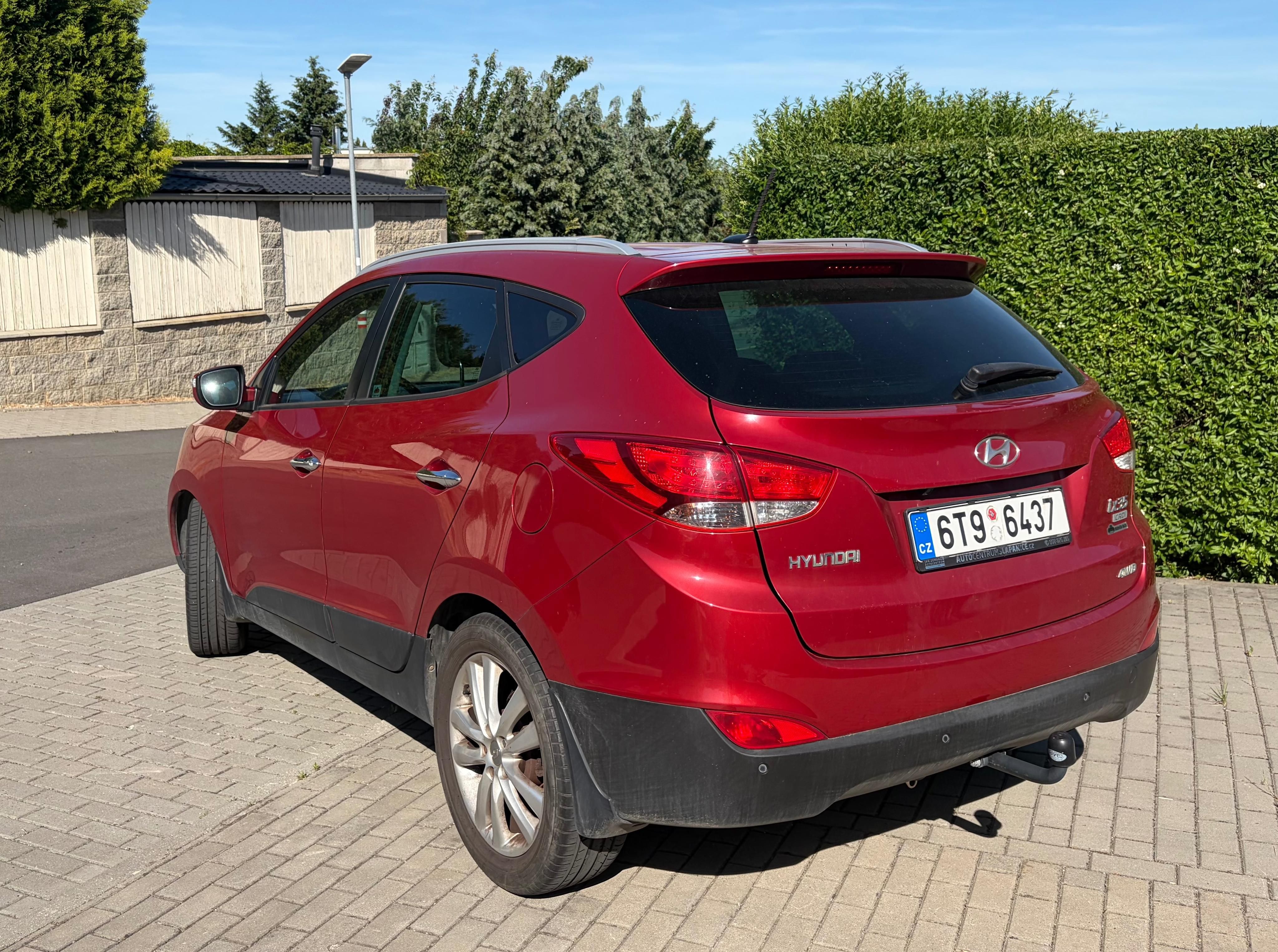Hyundai ix35, Hyundai ix35 2,0 CRDI - fotka 4