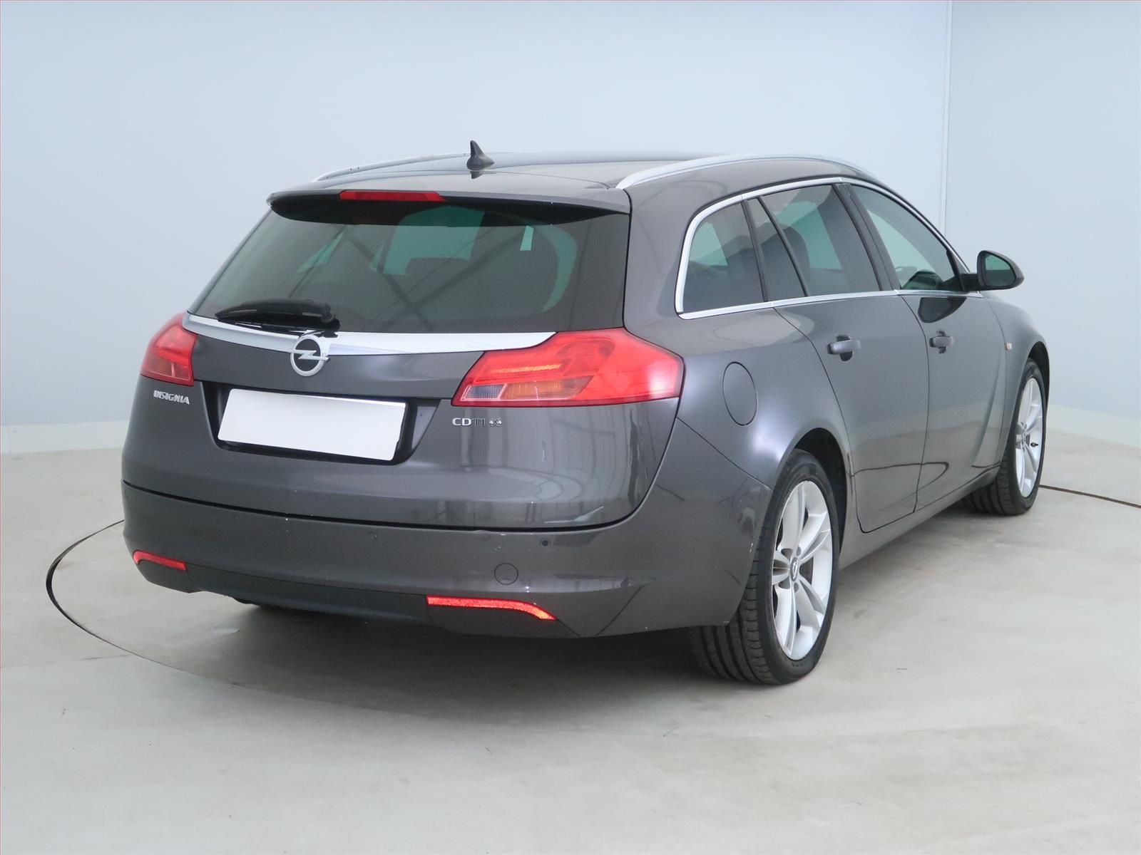 Opel Insignia, 2.0 CDTI, 4X4, po STK, Tažné - fotka 5