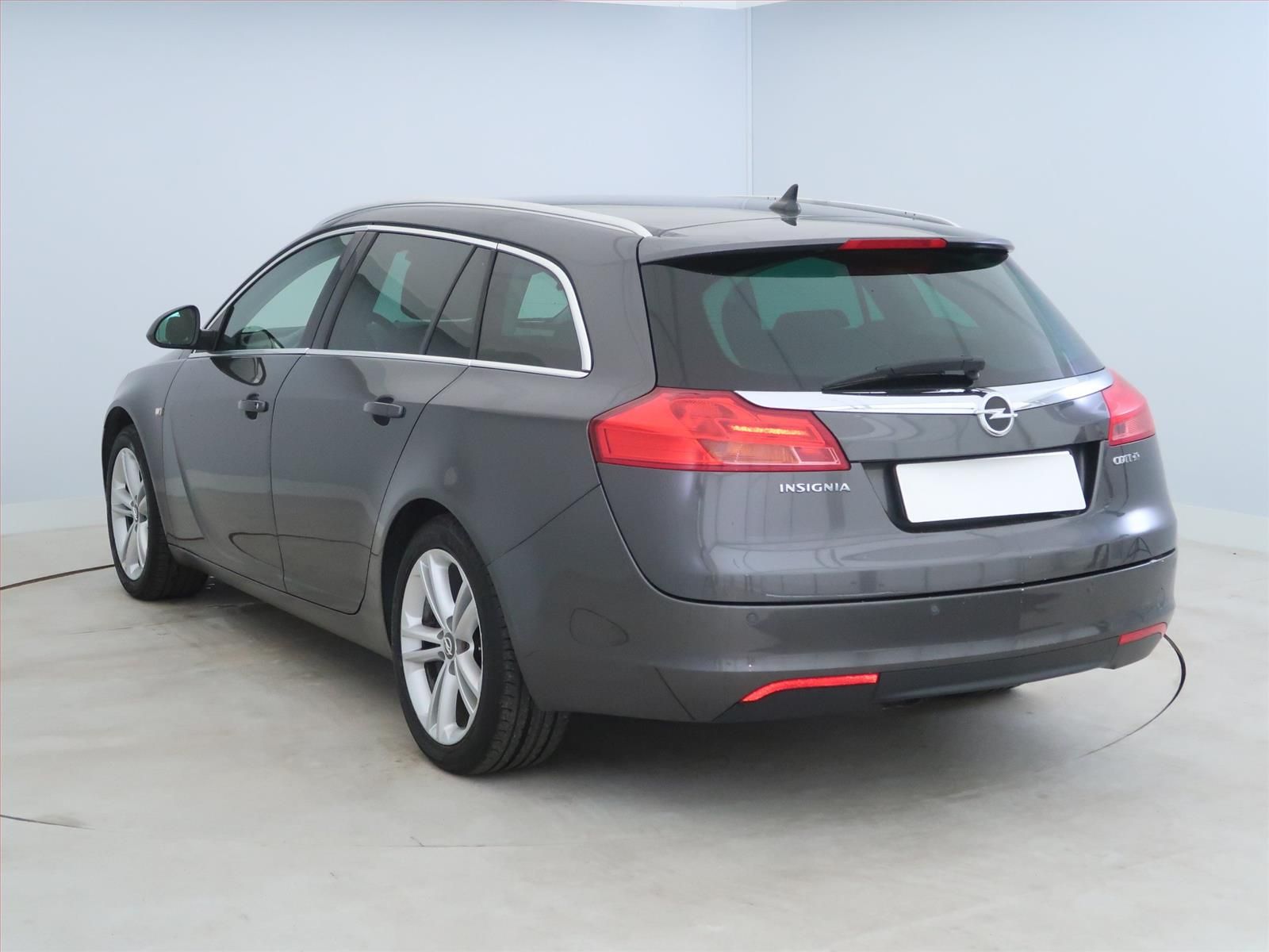 Opel Insignia, 2.0 CDTI, 4X4, po STK, Tažné - fotka 4