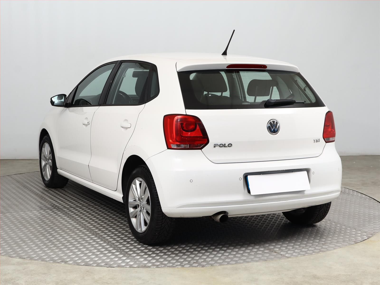 Volkswagen Polo, 1.2 TSI, Highline, Serv.kniha - fotka 4