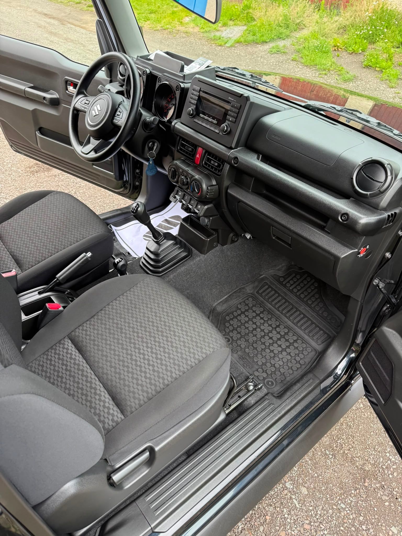 Suzuki Jimny, Suzuki Jimny 1.5 VVT ALLGRIP - fotka 5
