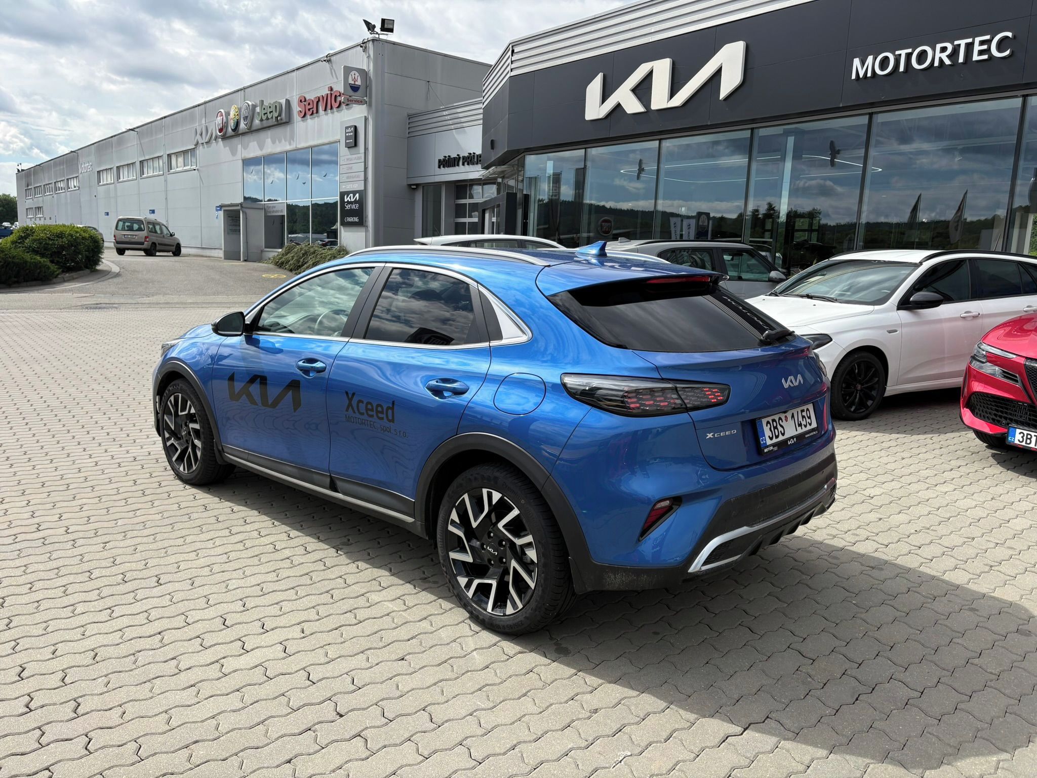Kia XCee´d, 1,6 T-GDi GPF 7DCT STEEL EDITI - fotka 5