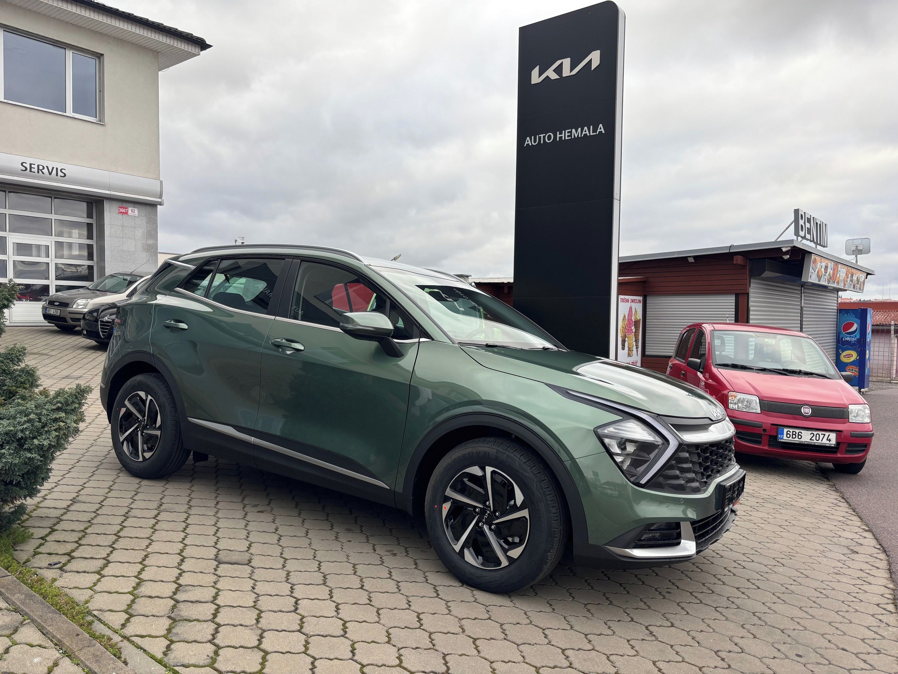 Kia Sportage, 1,6 T-GDi 4x2 7DCT EXCLUSIVE - fotka 2