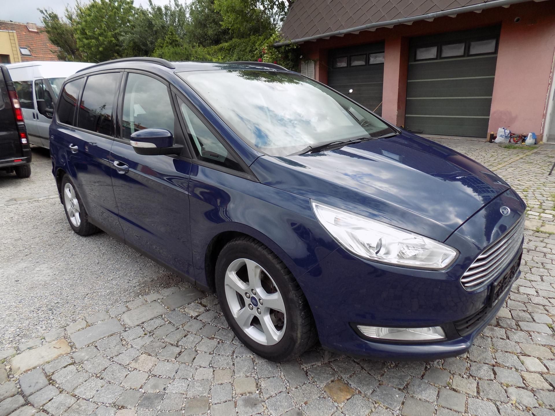 Ford Galaxy, 2,0 TDCI 132 KW NAVI 7 MÍST - fotka 5