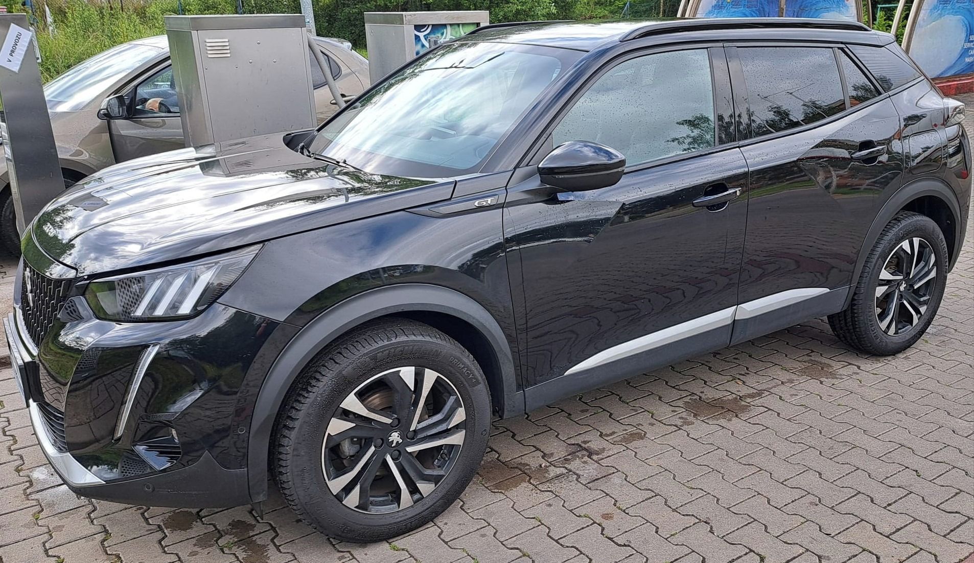Peugeot 2008, Peugeot 2008 GT 1.2 130 k 96kW - fotka 2