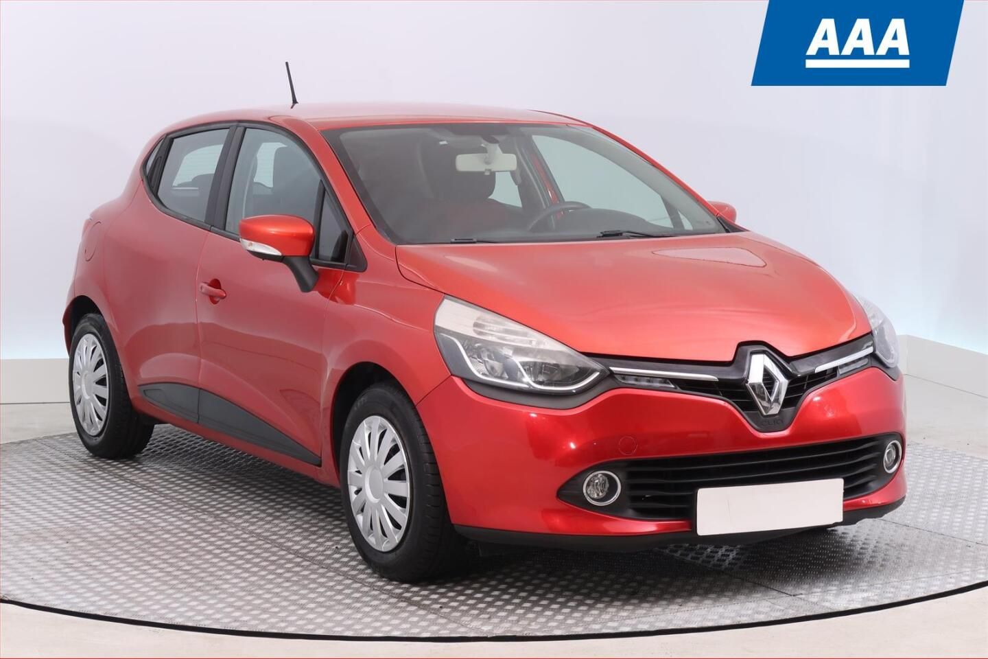 Renault Clio, 1.2 16V, po STK, rezervace