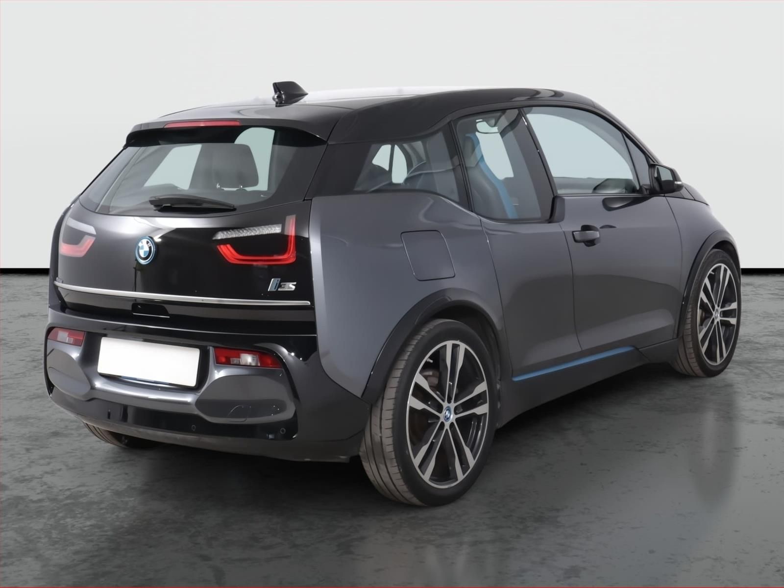 BMW i3, i3s 120Ah BEV, SoH 95% - fotka 5