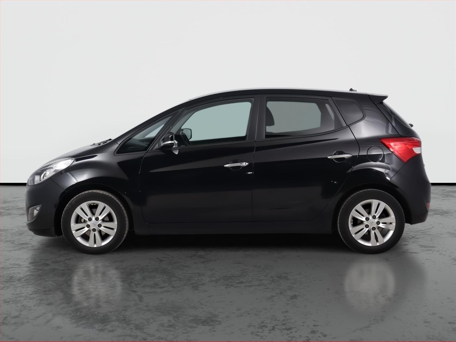 Hyundai ix20, 1.6 CVVT, Automat, Serv.kniha - fotka 3