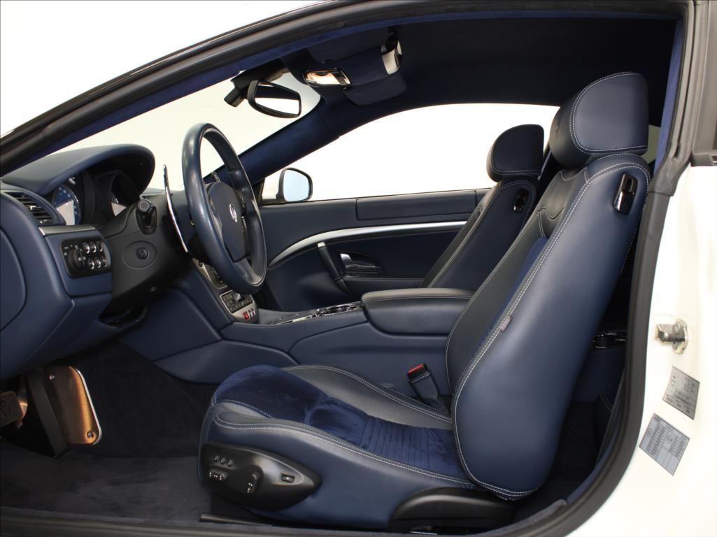 Maserati GranTurismo, 4,7 V8 S 323kW 91tkm. DPH ČR - fotka 6