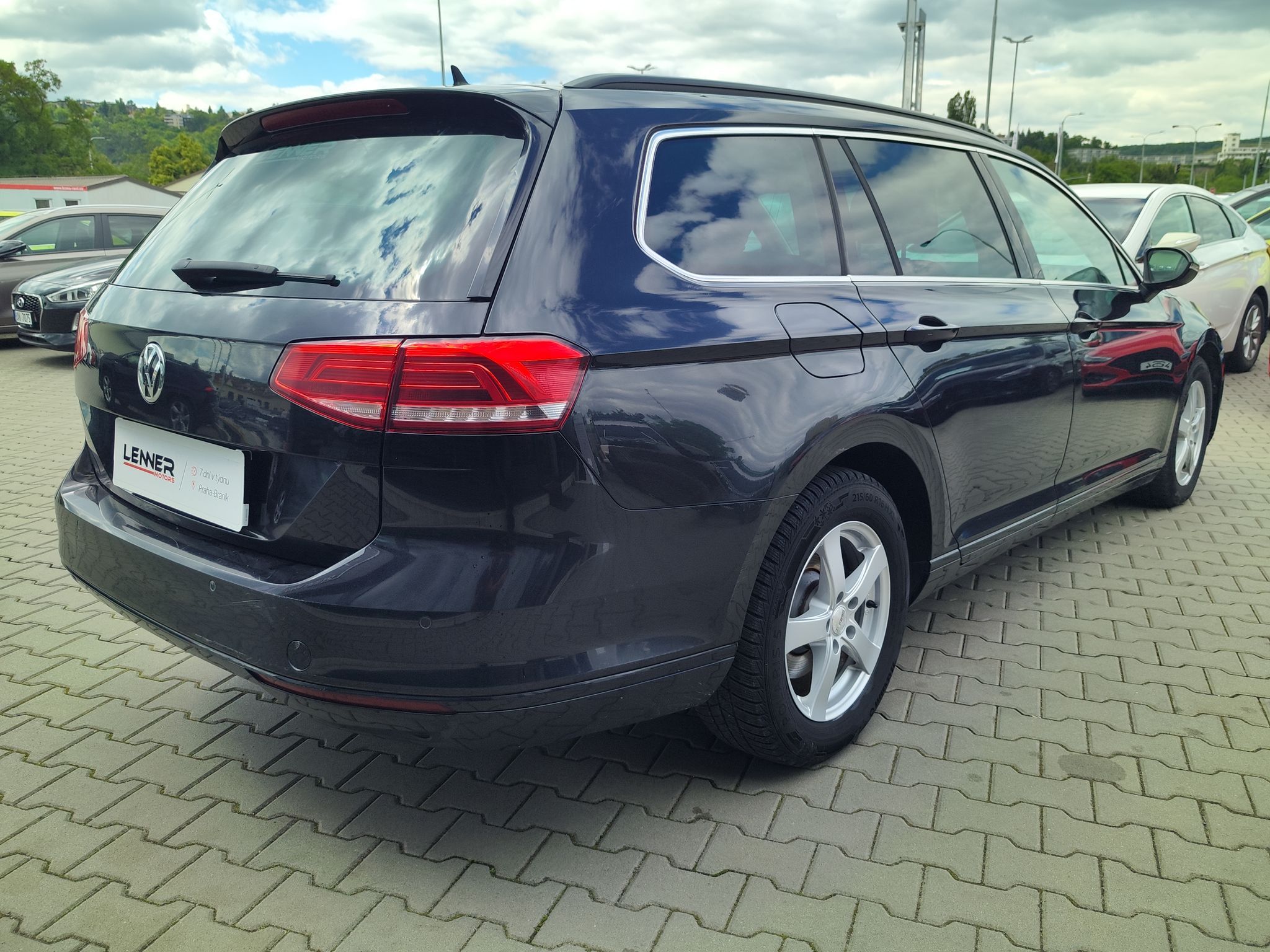 Volkswagen Passat, 2.0 TDi/110kW Comfortline DSG - fotka 5