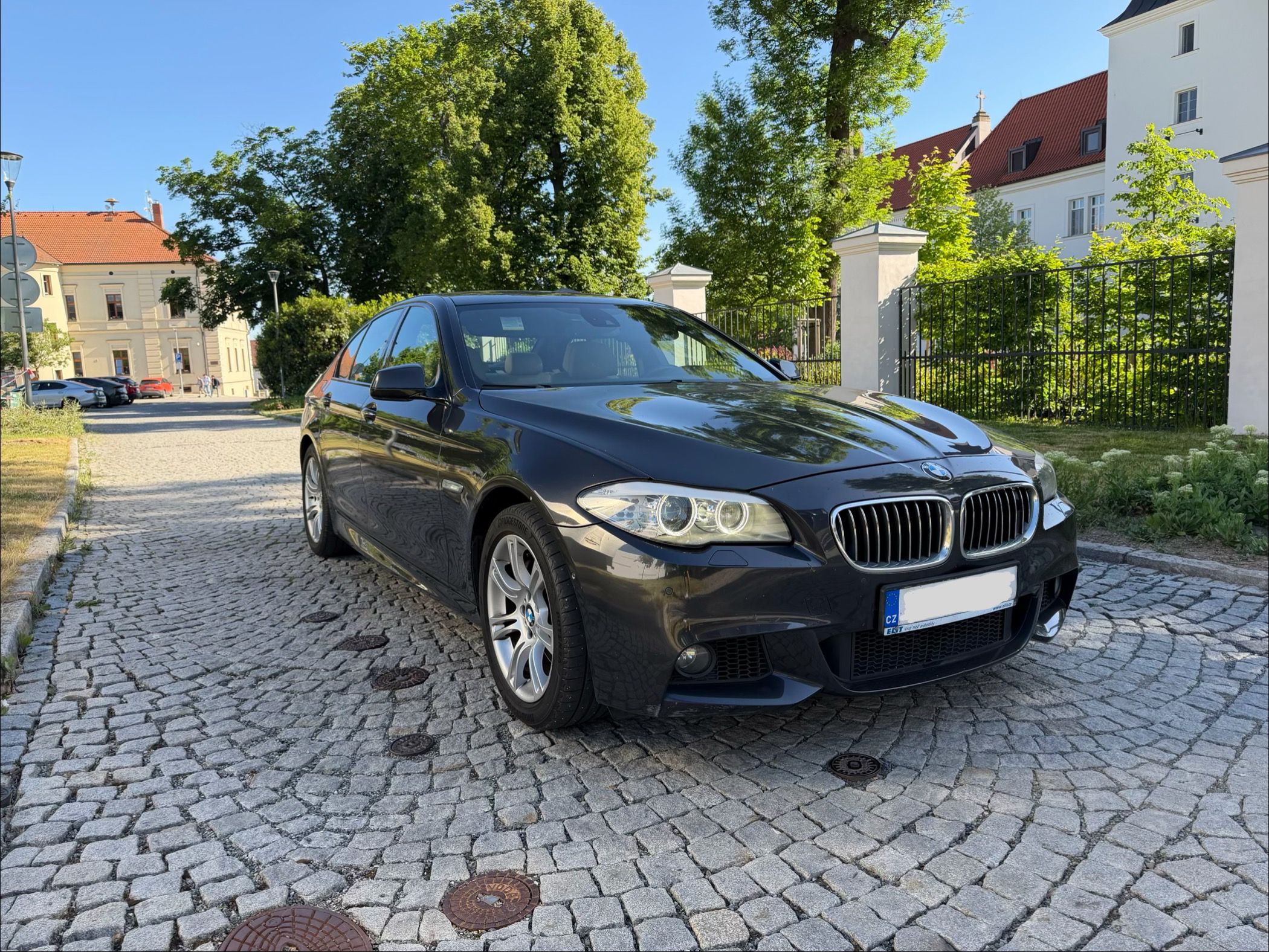BMW Řada 5, 530d xDrive M-paket ČR 190kW