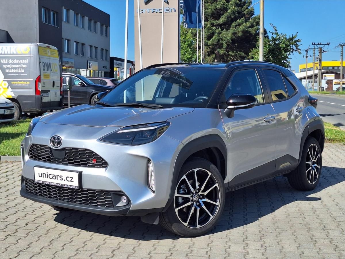 Toyota Yaris Cross, 1,5 HEV FWD  GR sport ČR