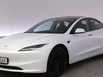 LR AWD SoH 93% Autopilot Pano.