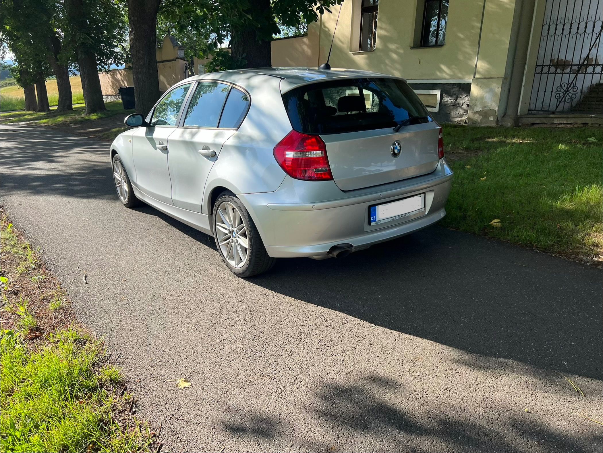 BMW Řada 1, 116i klima, M paket, 95kw - fotka 2