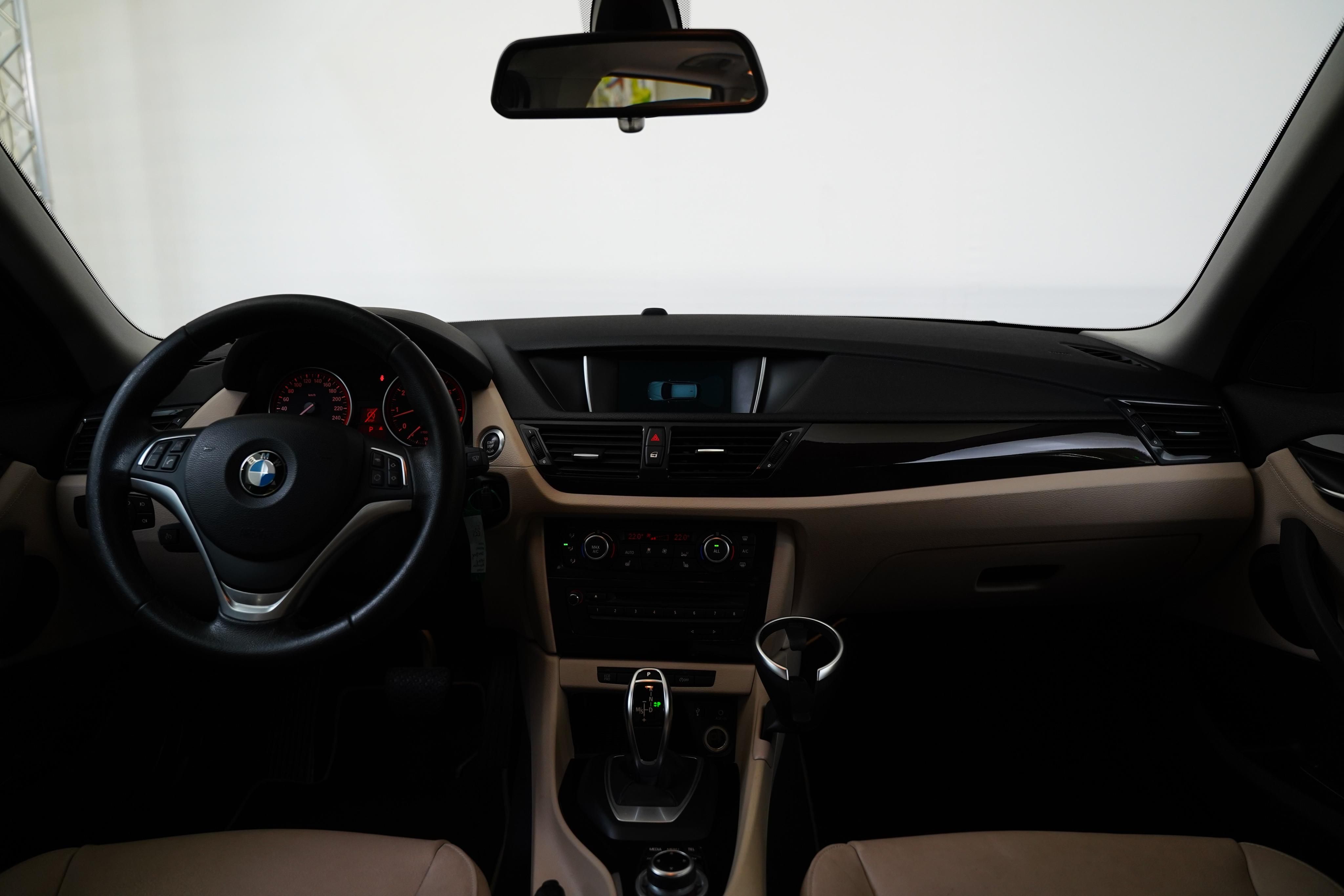 BMW X1, 20i 135 kW sDrive - fotka 6