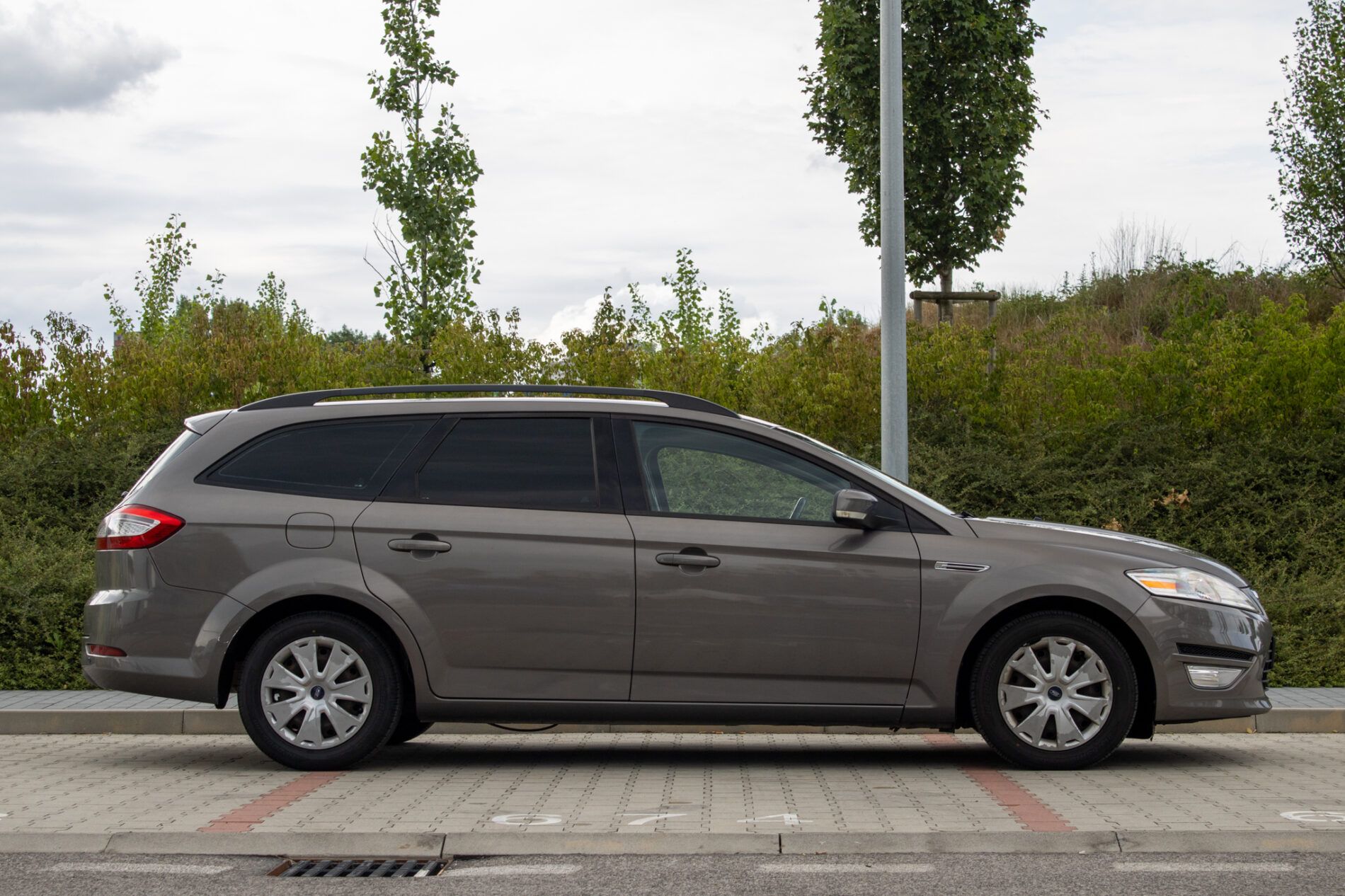 Ford Mondeo - fotka 4