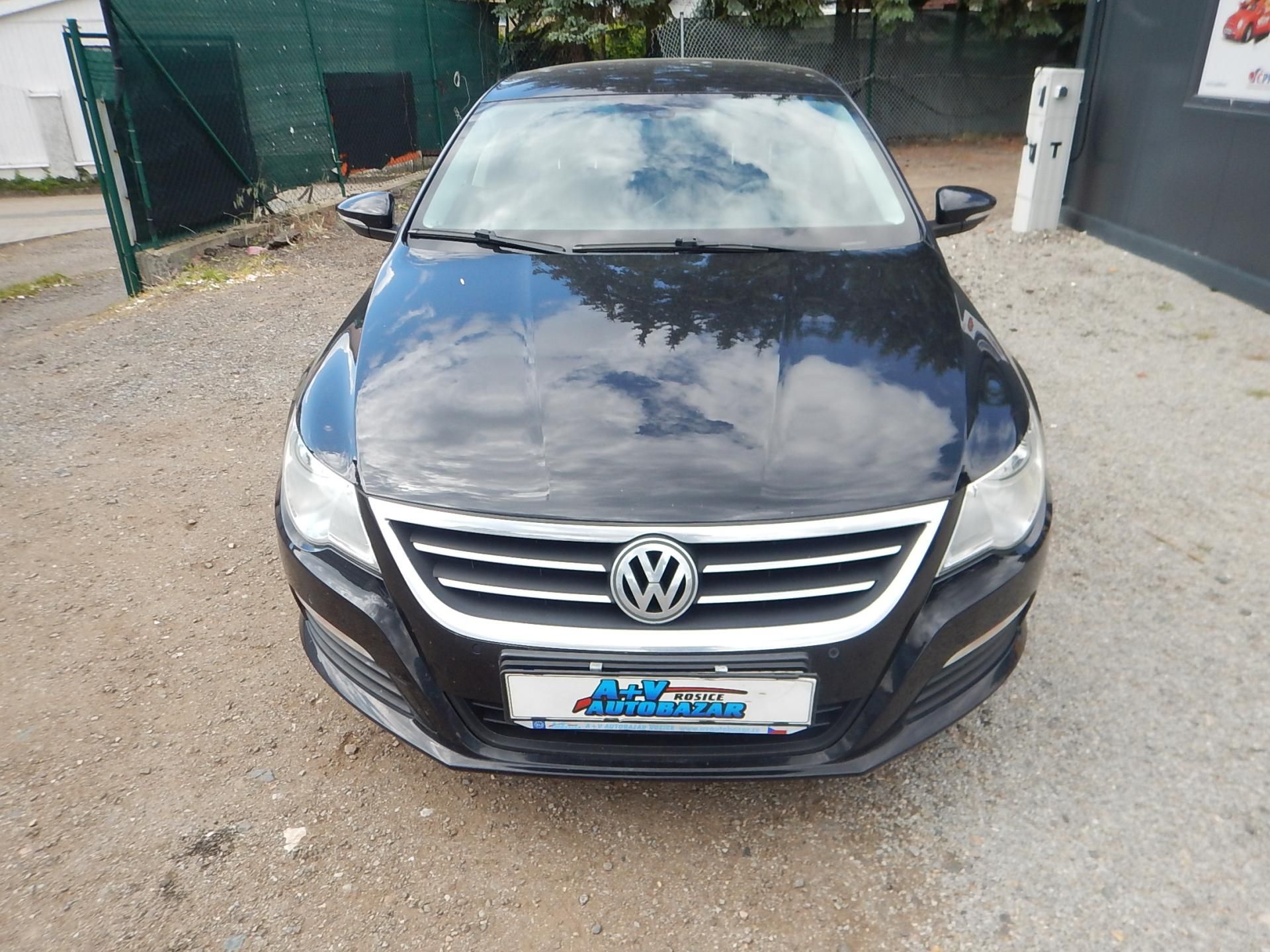 Volkswagen Passat CC, 2.0 TDI, 103 kW, DIGIKLIMA - fotka 3