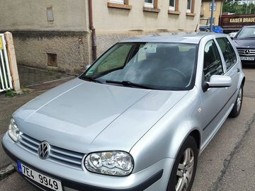 Volkswagen Golf 4 1.6 automati