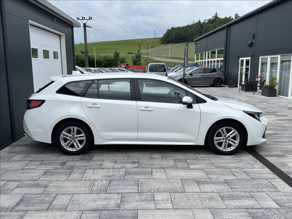 Toyota Corolla, T.S. 1,2 Turbo 115PS Comfort - fotka 6